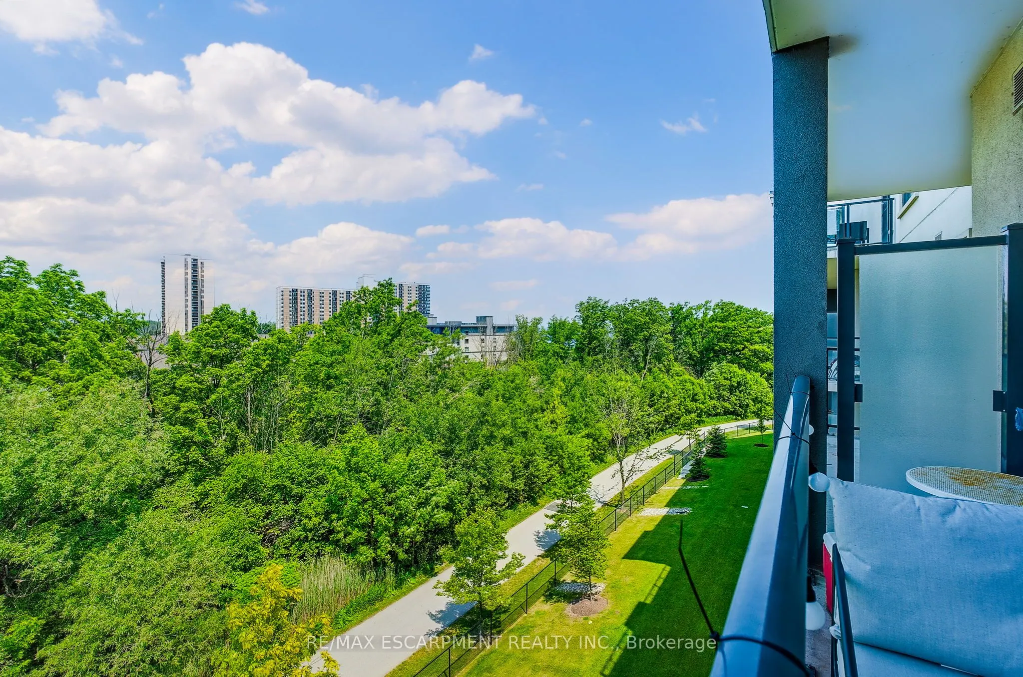 125 Shoreview Place, #514
