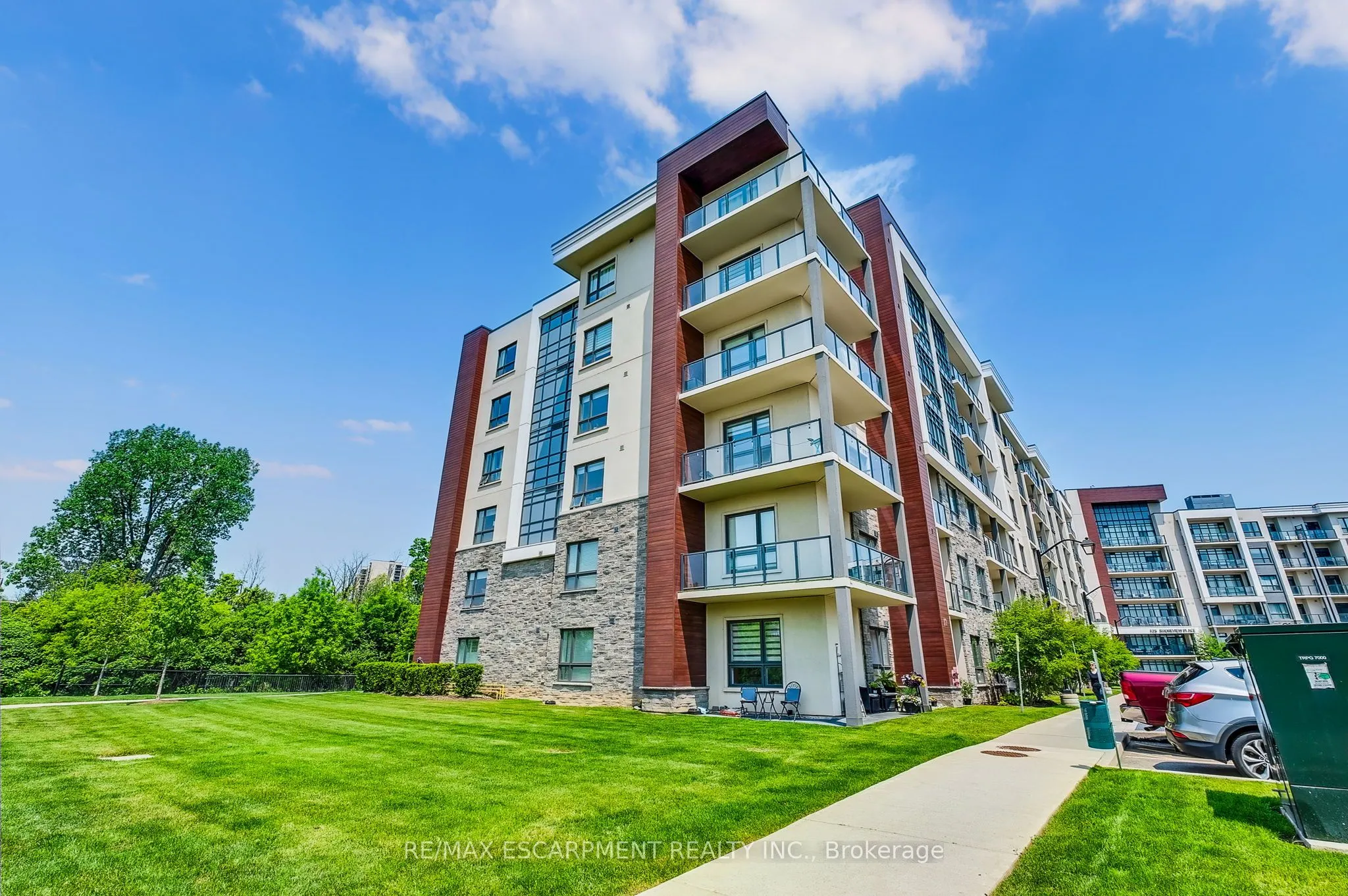 125 Shoreview Place, #514