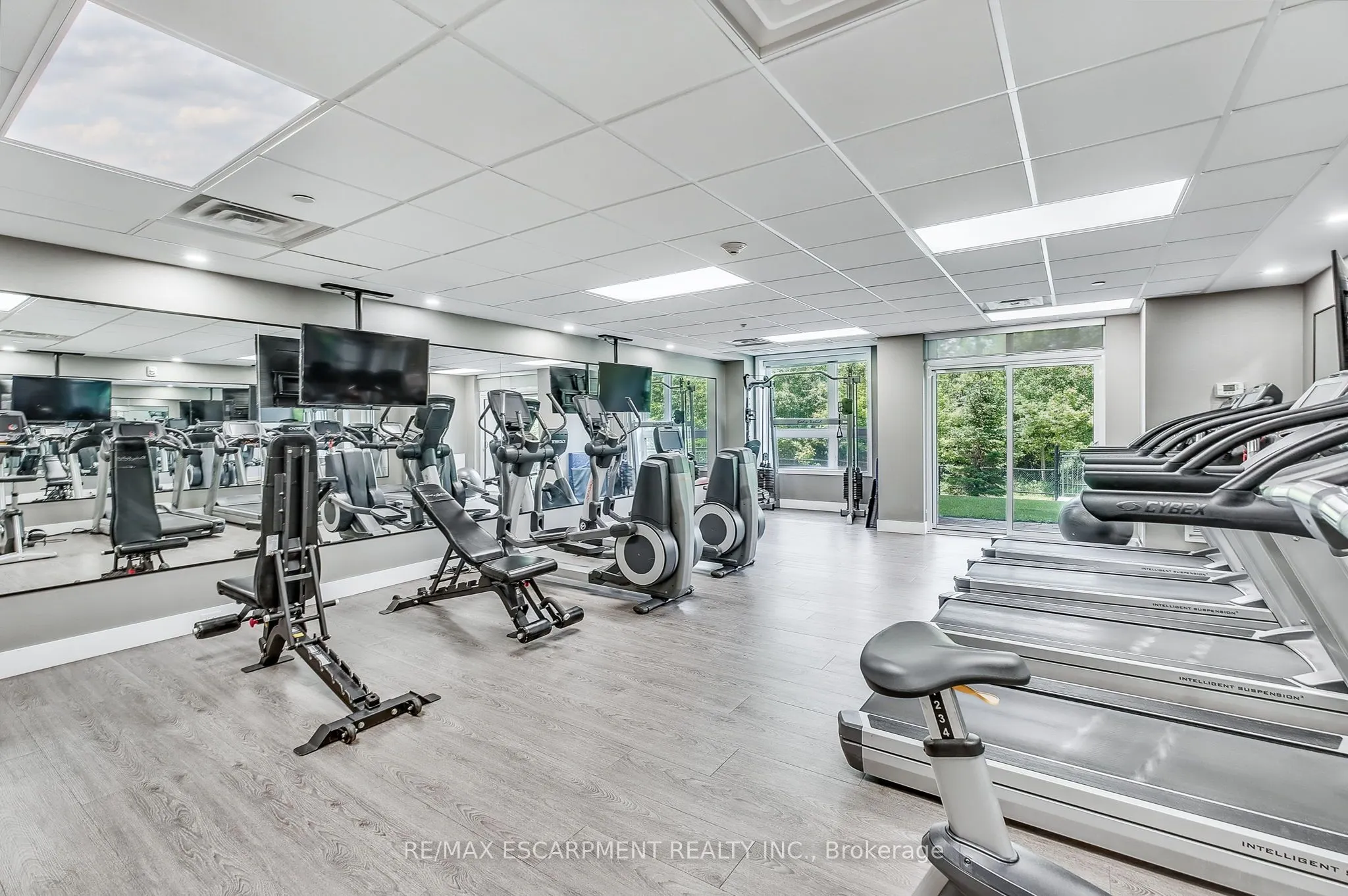 125 Shoreview Place, #514