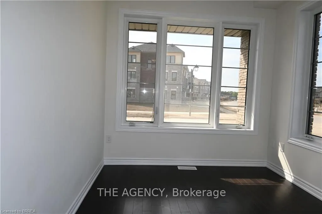 1 Bee Crescent