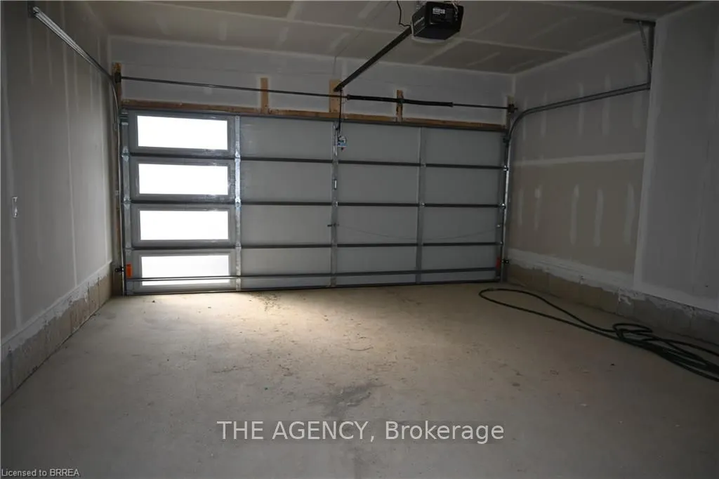 1 Bee Crescent