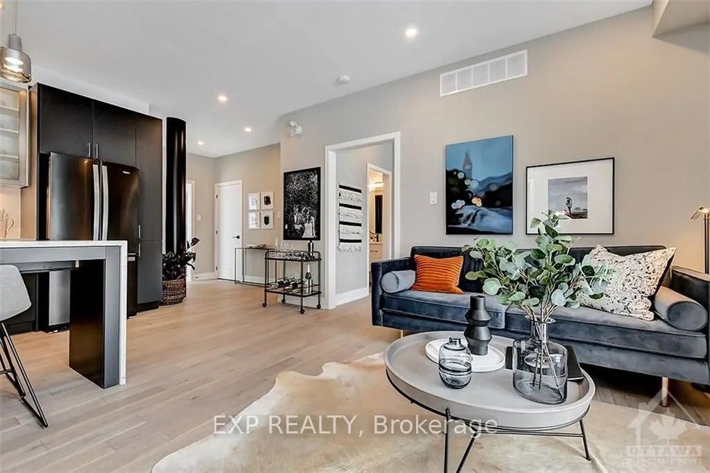 2370 TENTH LINE Road, #3203