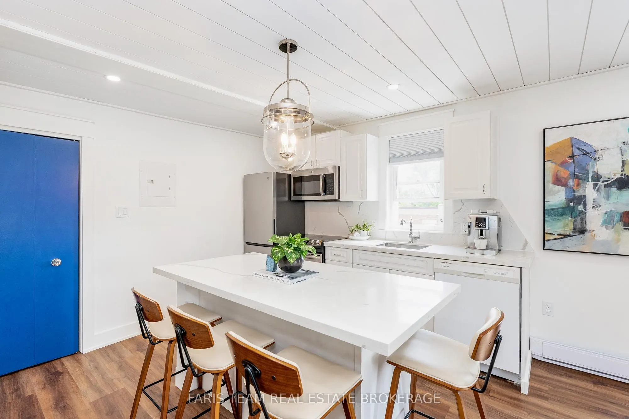 110 Sykes Street N, #303