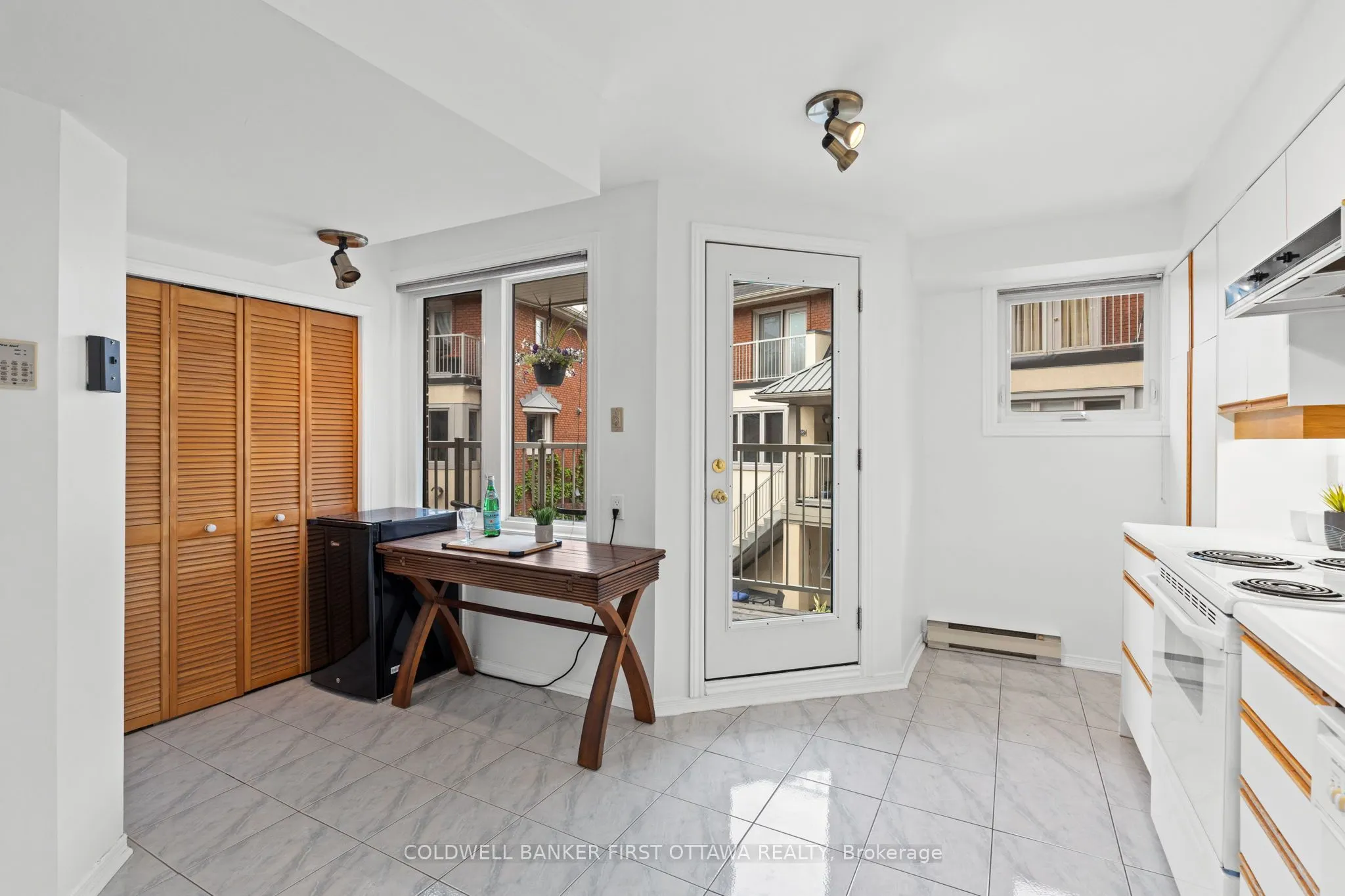 250 Fountain Place, #111F