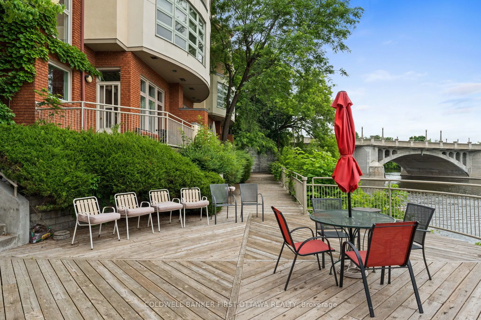 250 Fountain Place, #111F