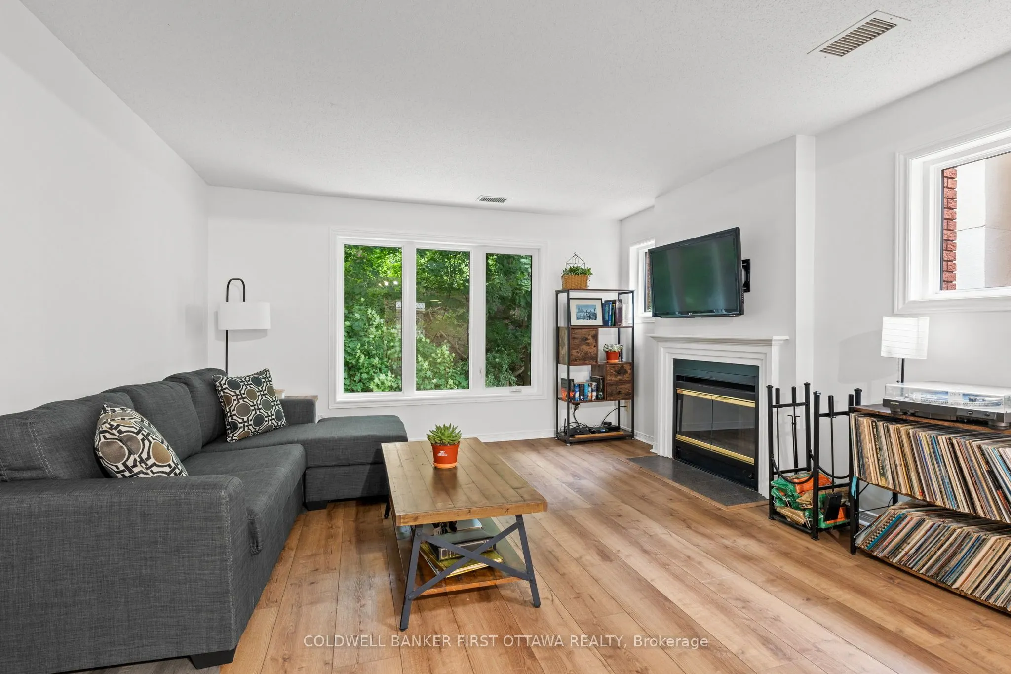 250 Fountain Place, #111F