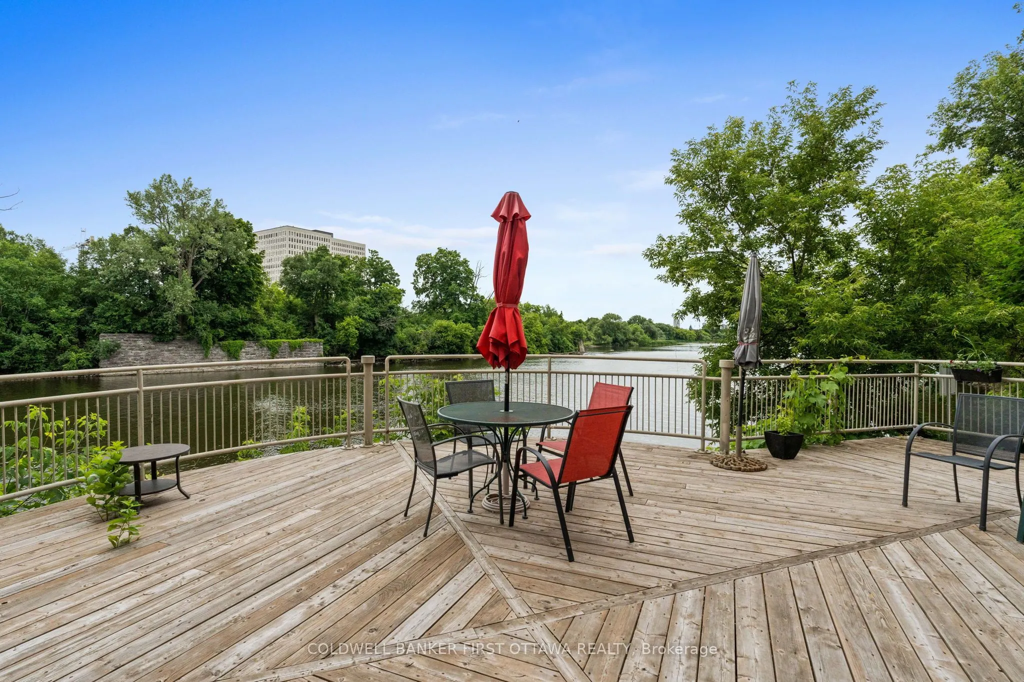 250 Fountain Place, #111F