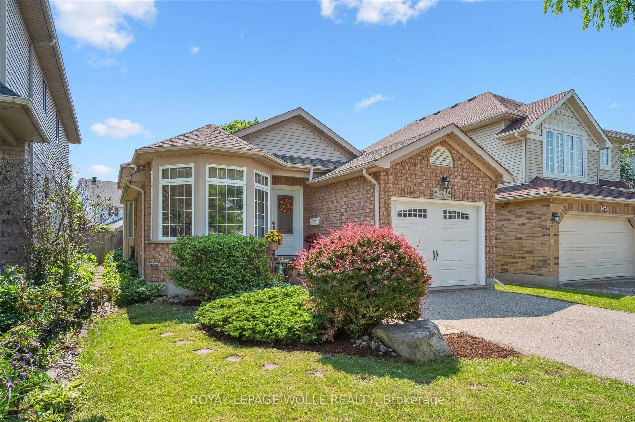 576 Windjammer Way