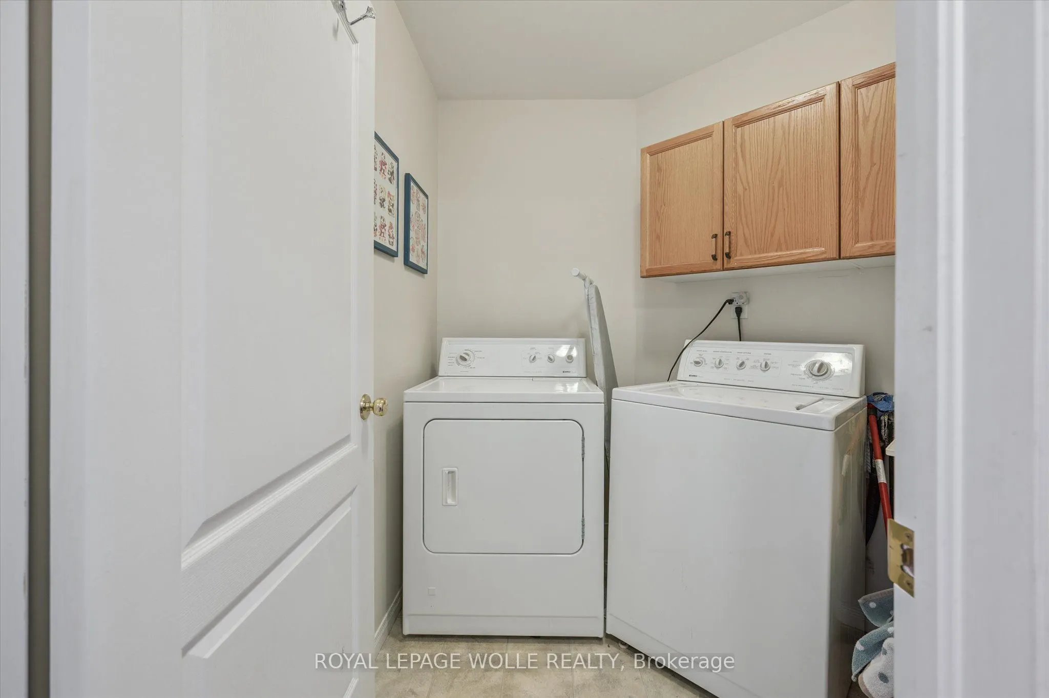 576 Windjammer Way