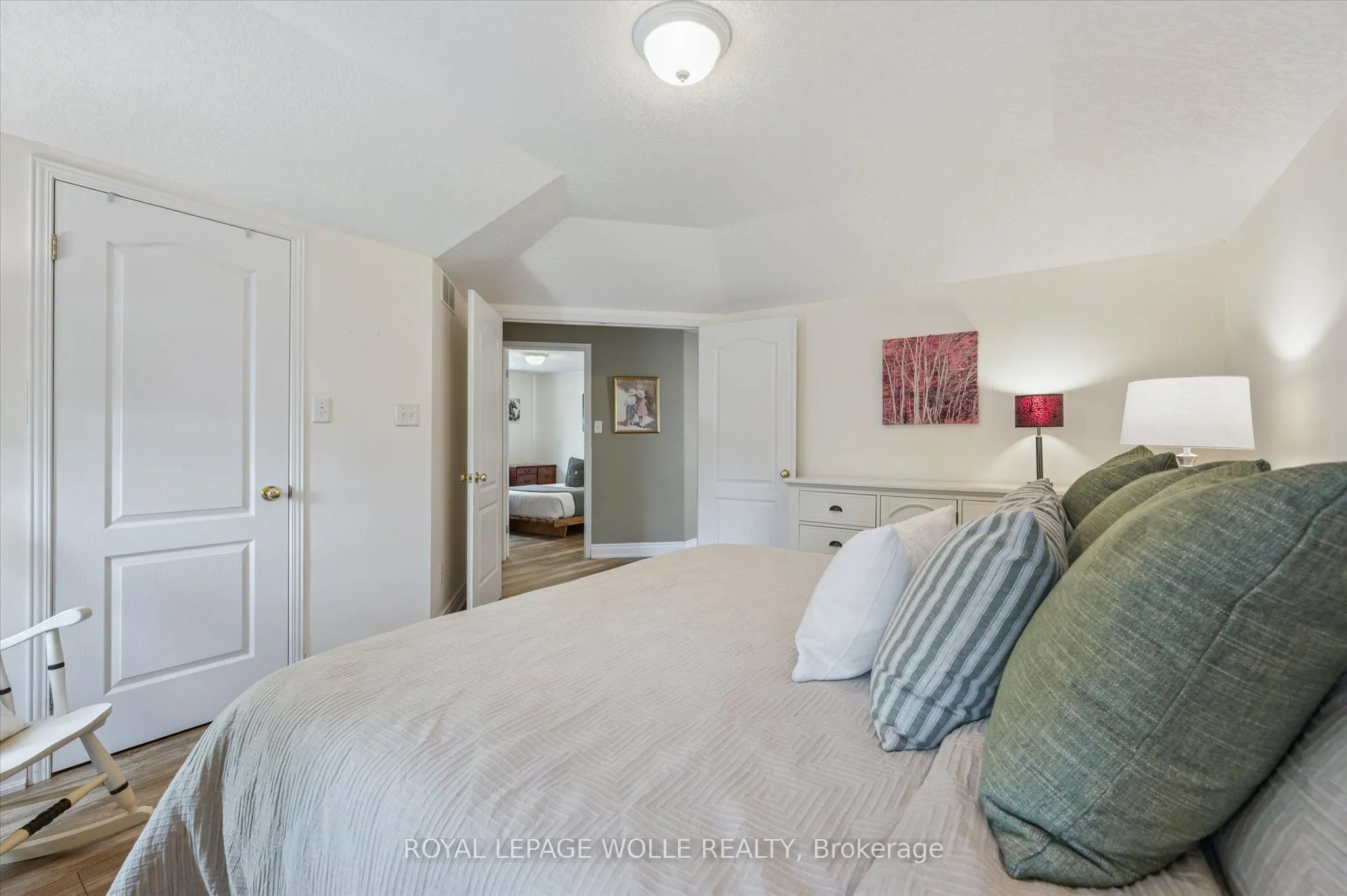 576 Windjammer Way