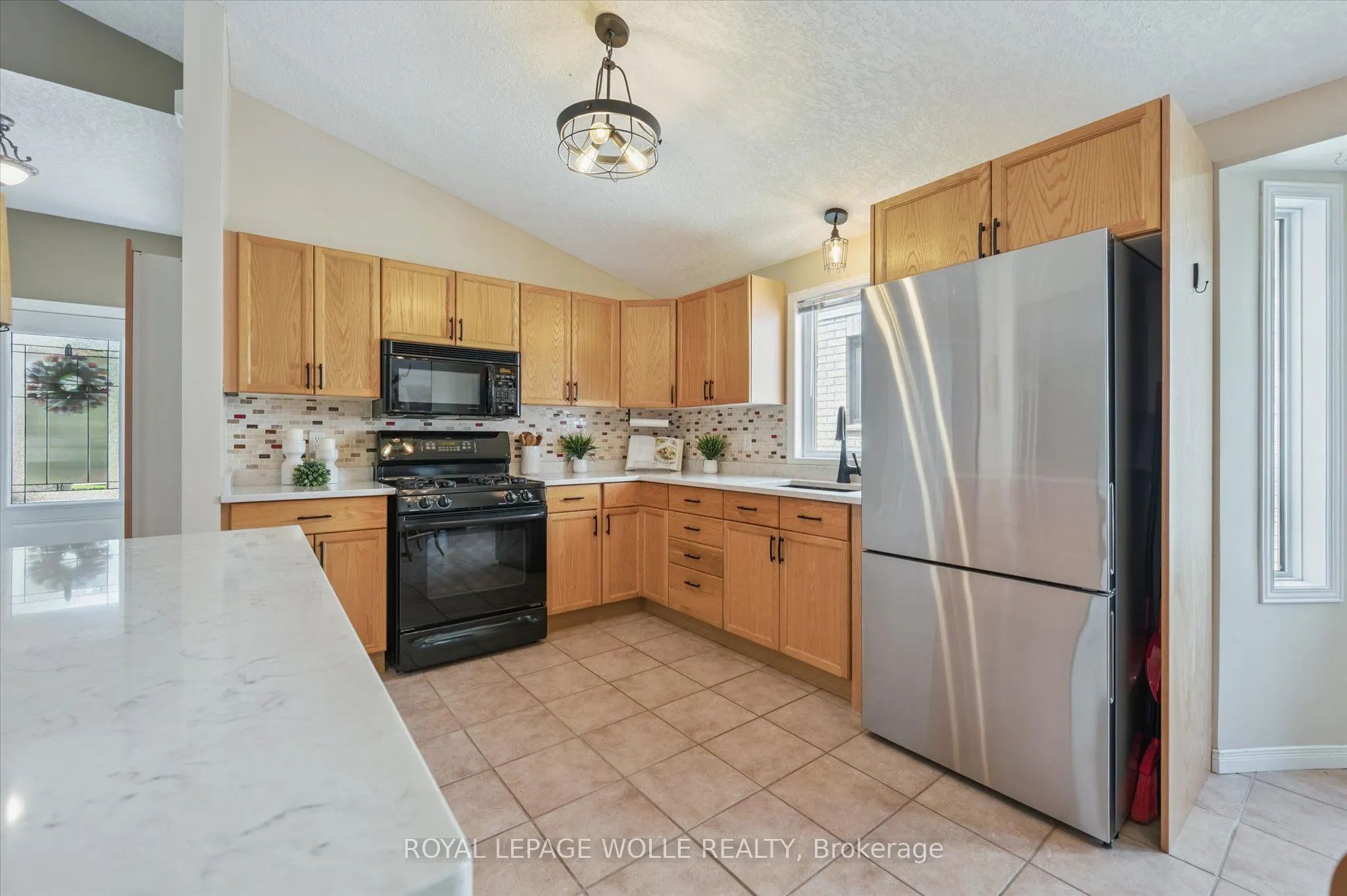 576 Windjammer Way