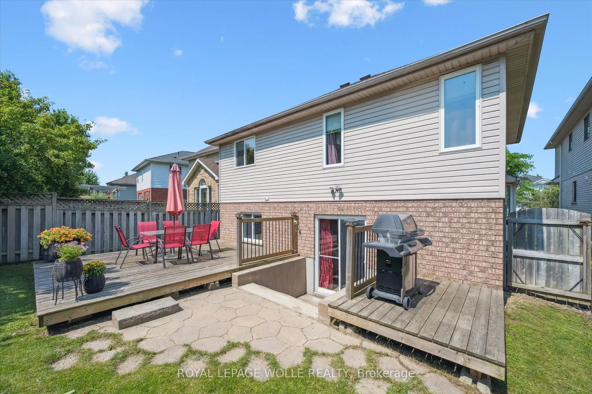 576 Windjammer Way