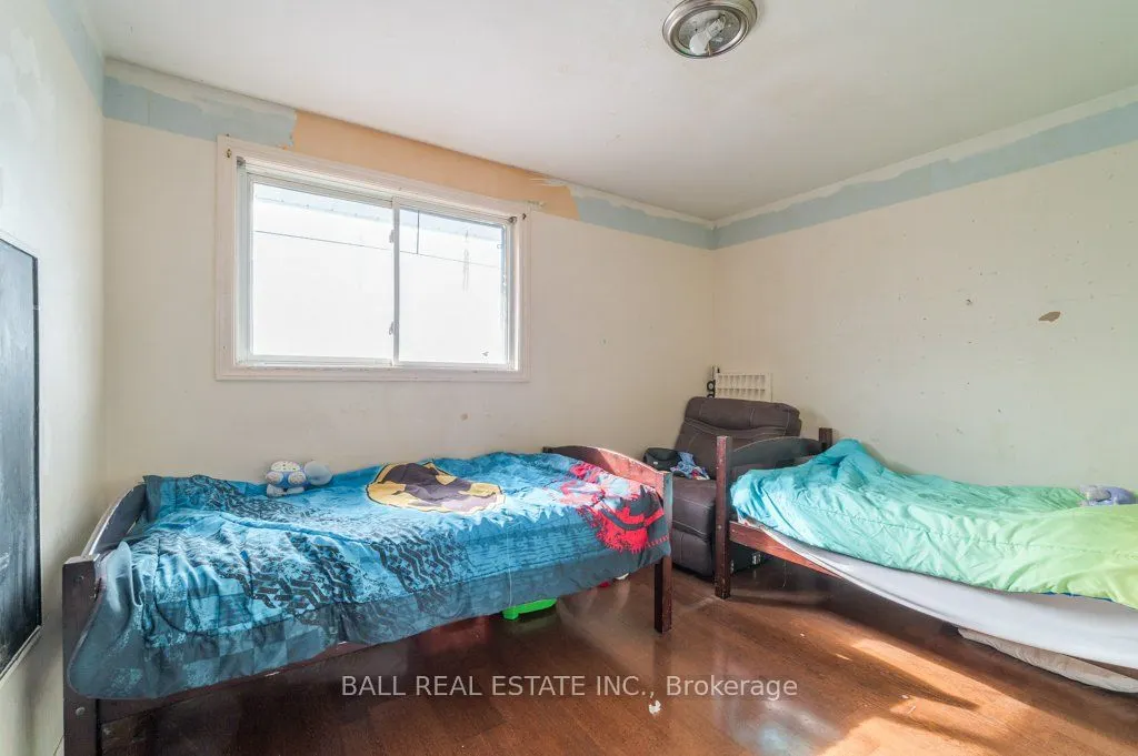 19 Front Street E