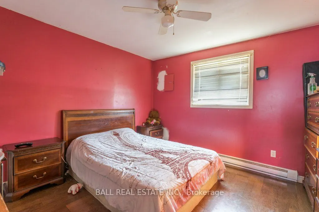 19 Front Street E