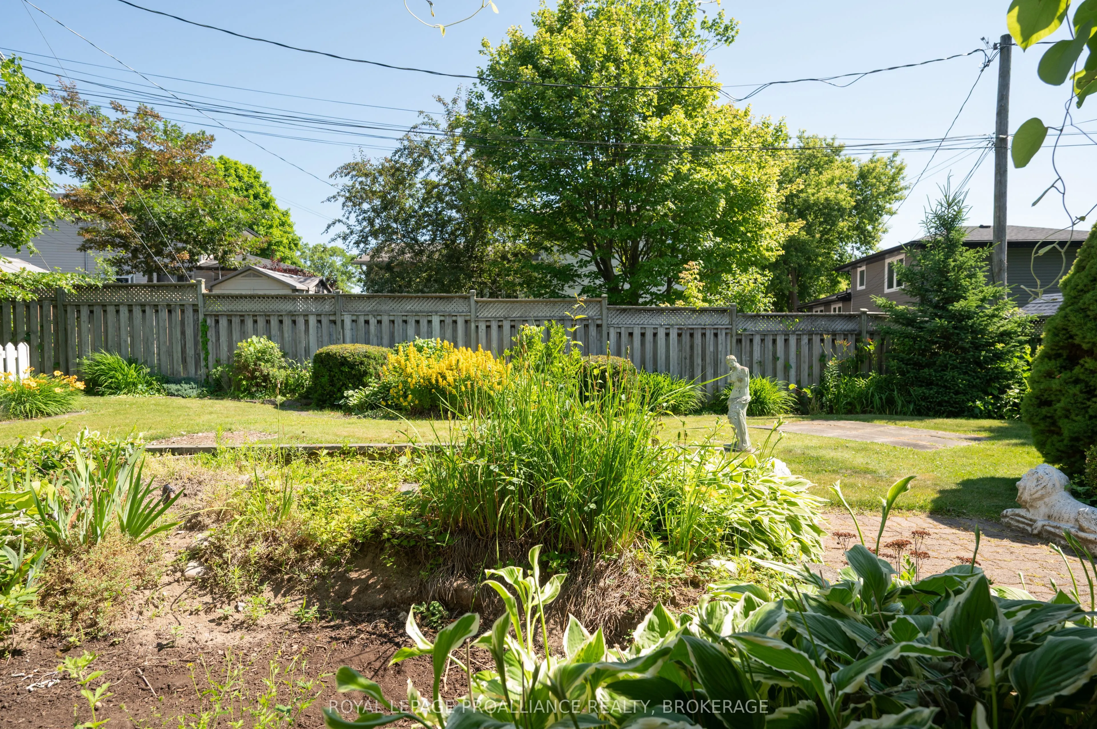 862 Berwick Place