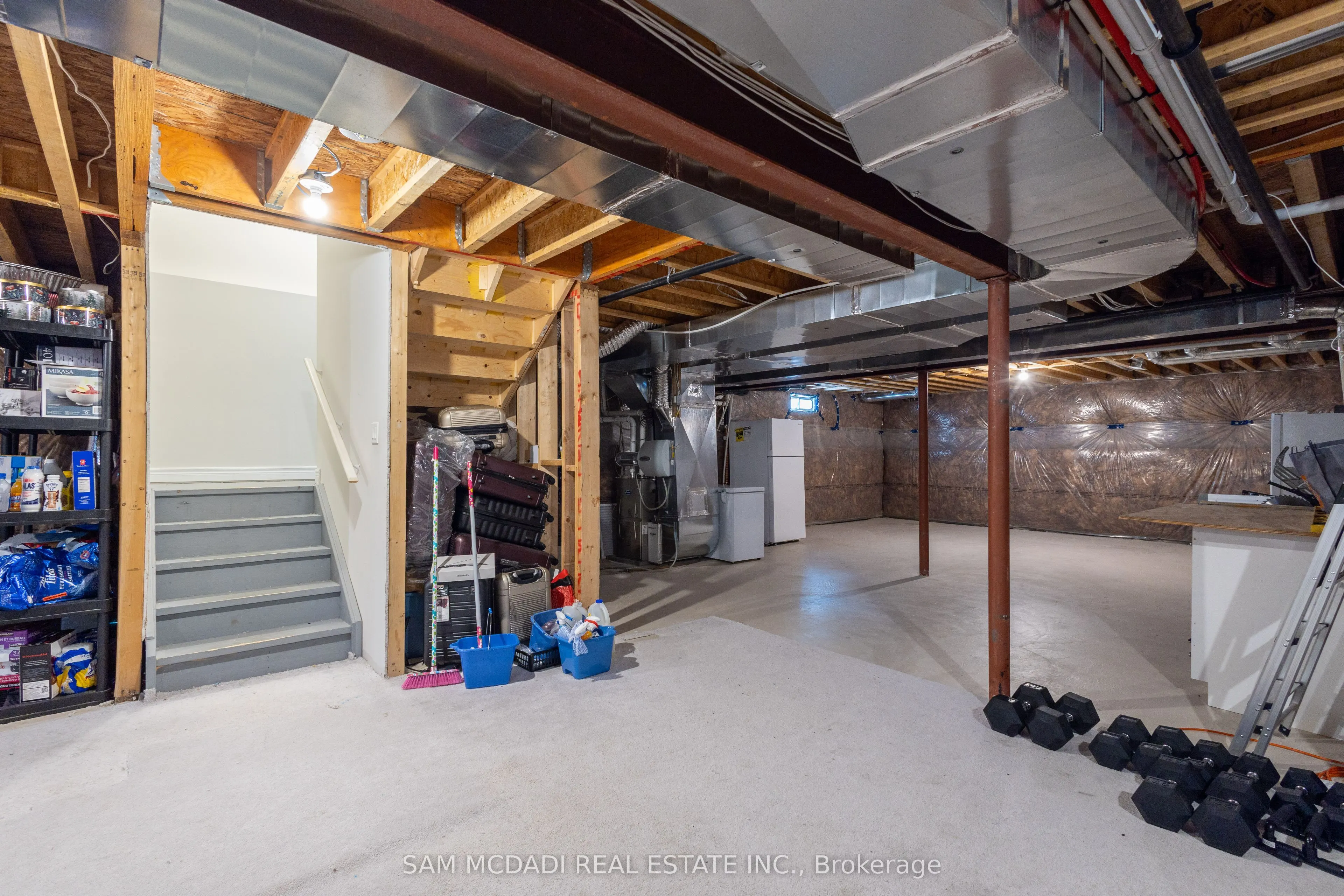 44 Harpin Way E
