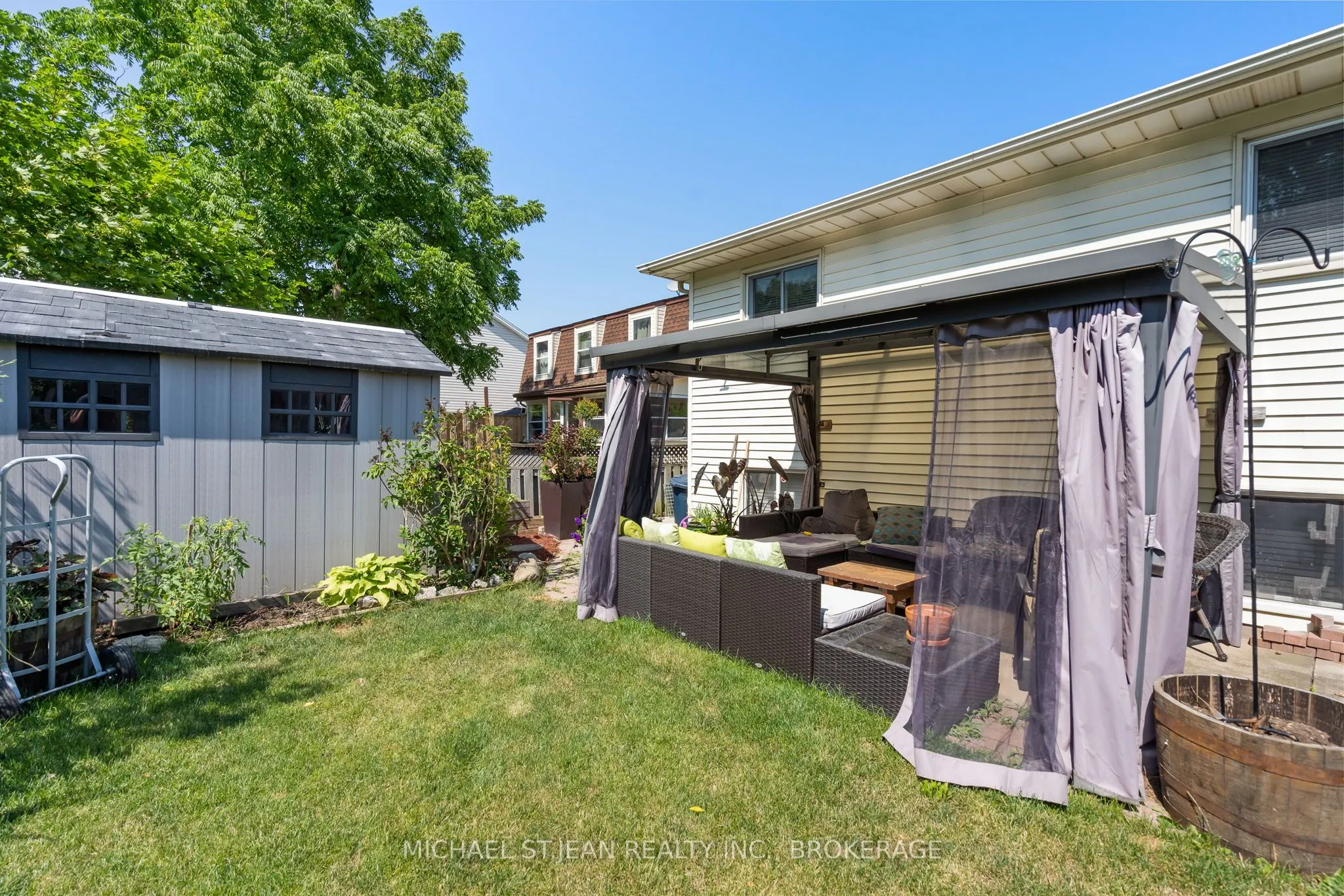 16 Apollo Drive