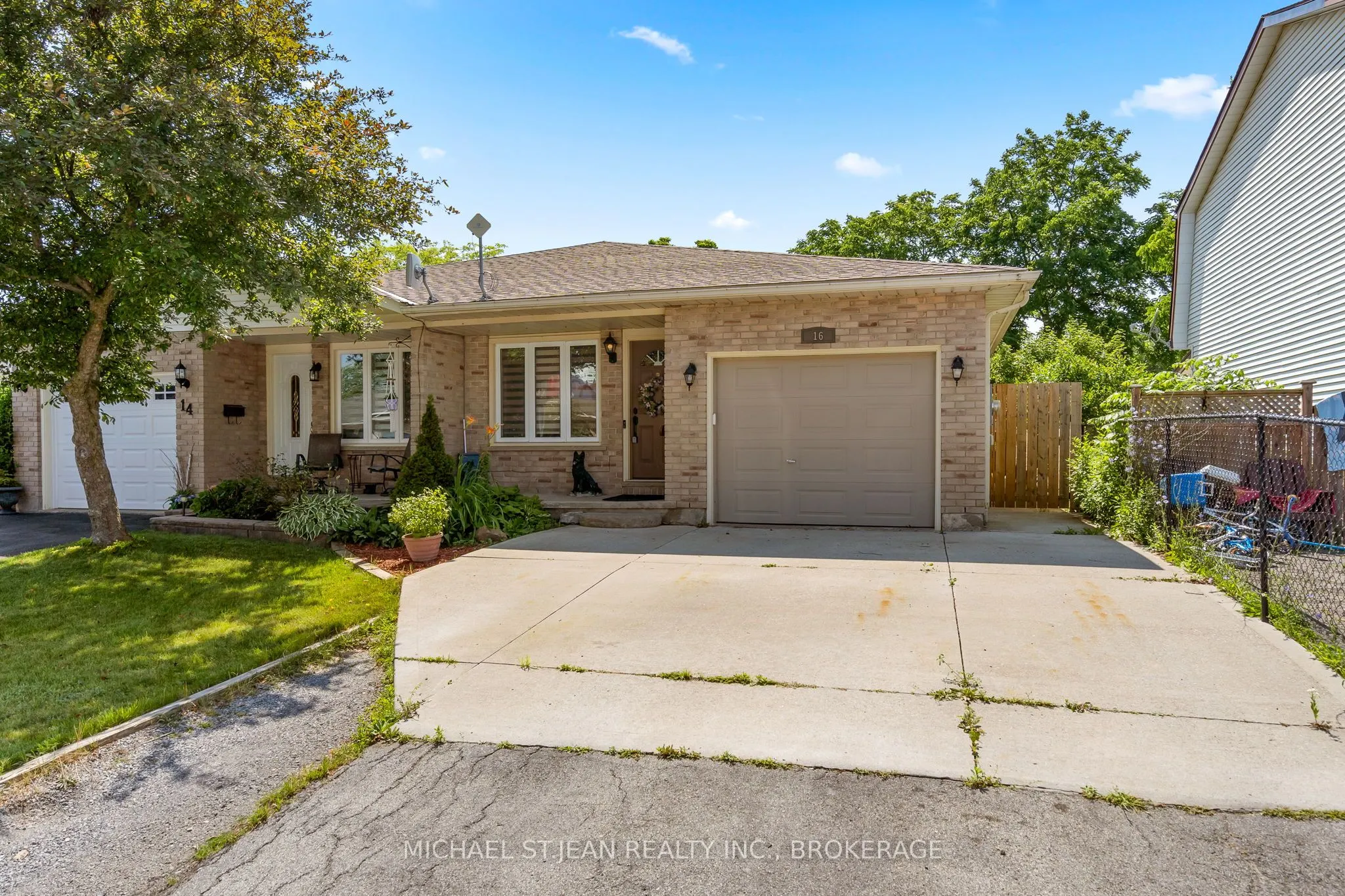 16 Apollo Drive