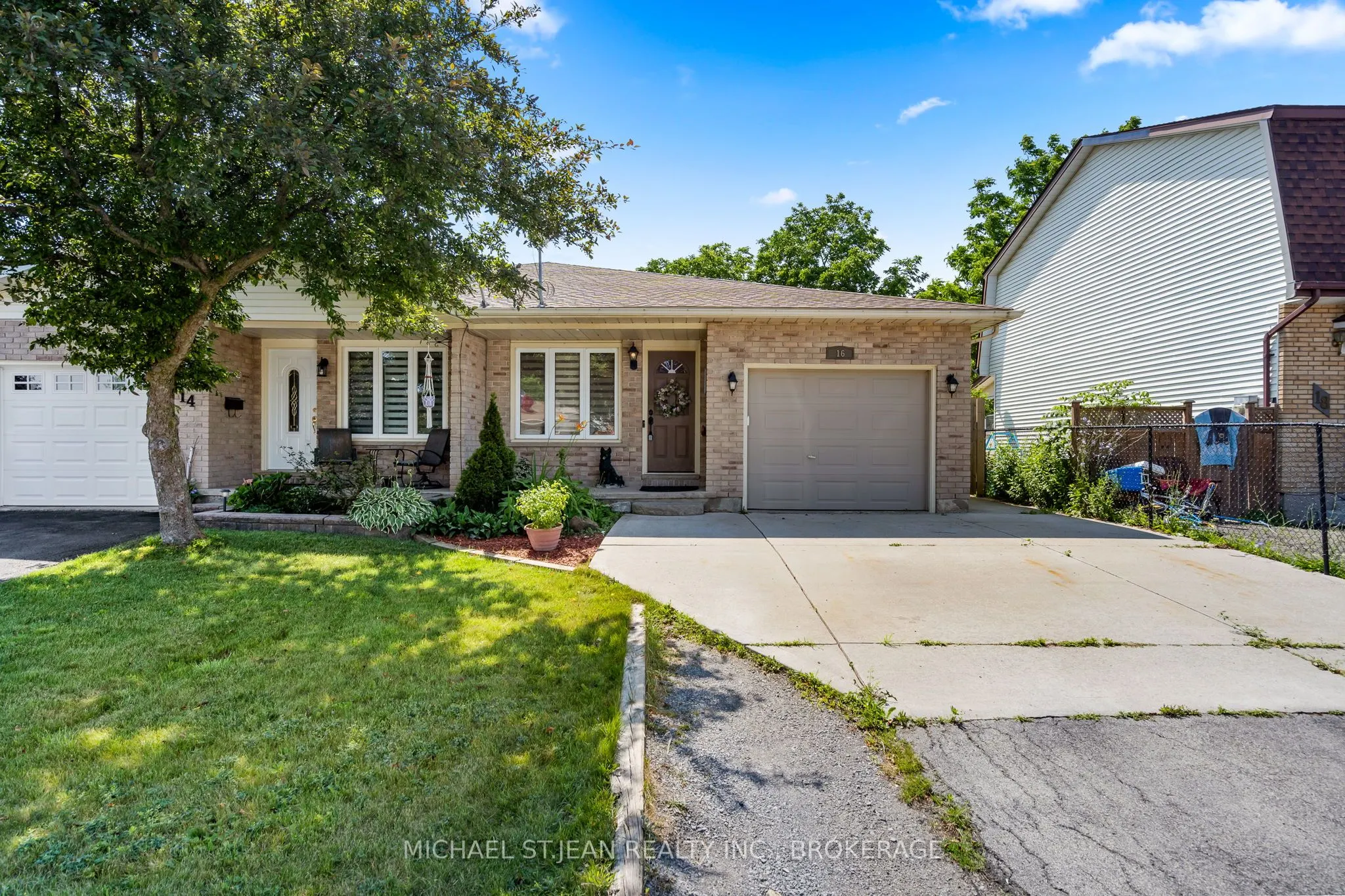 16 Apollo Drive