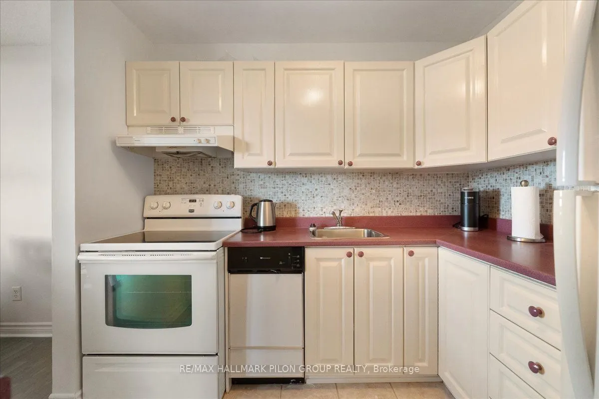 2020 JASMINE Crescent, #714