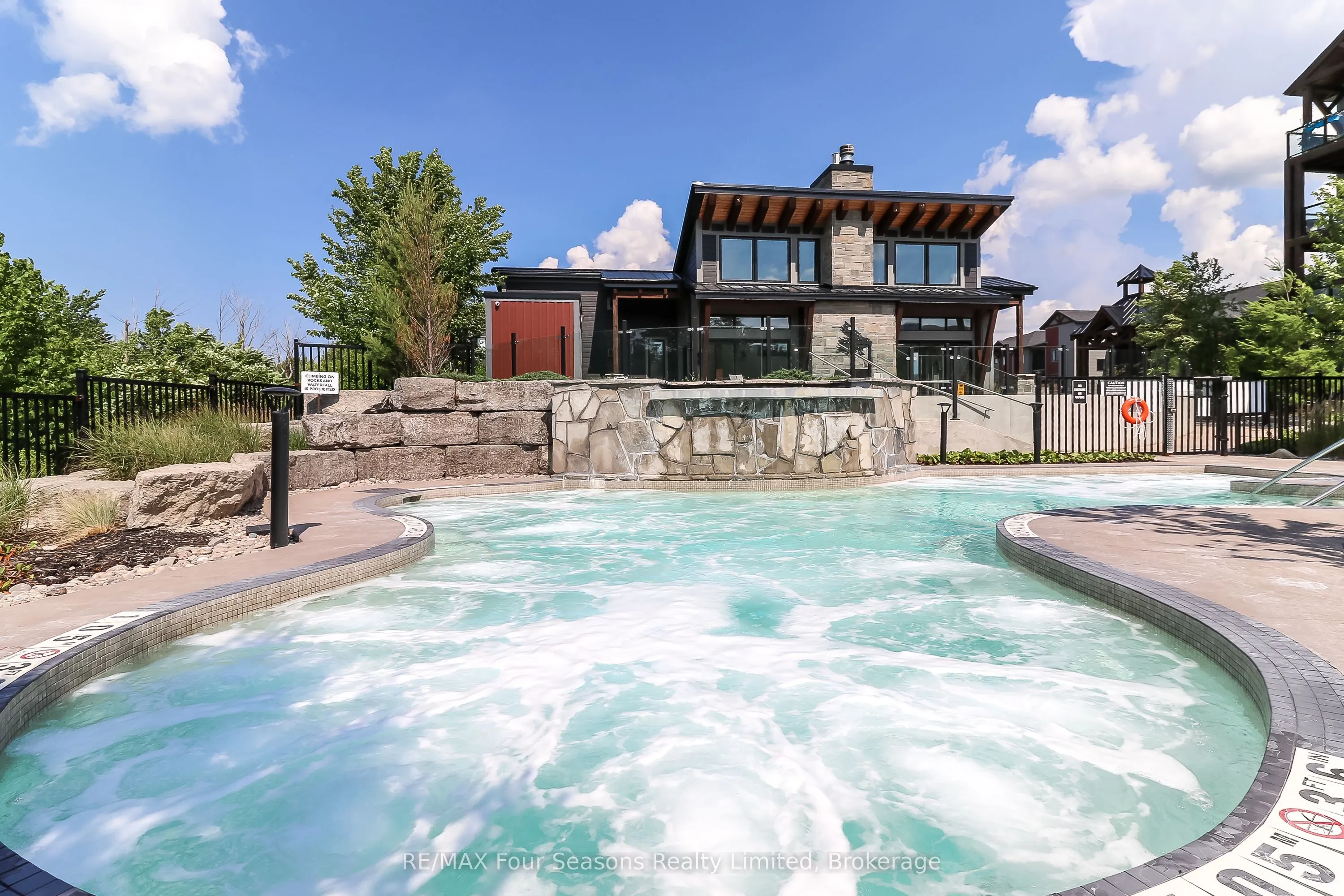 13 Beausoleil Lane, #207