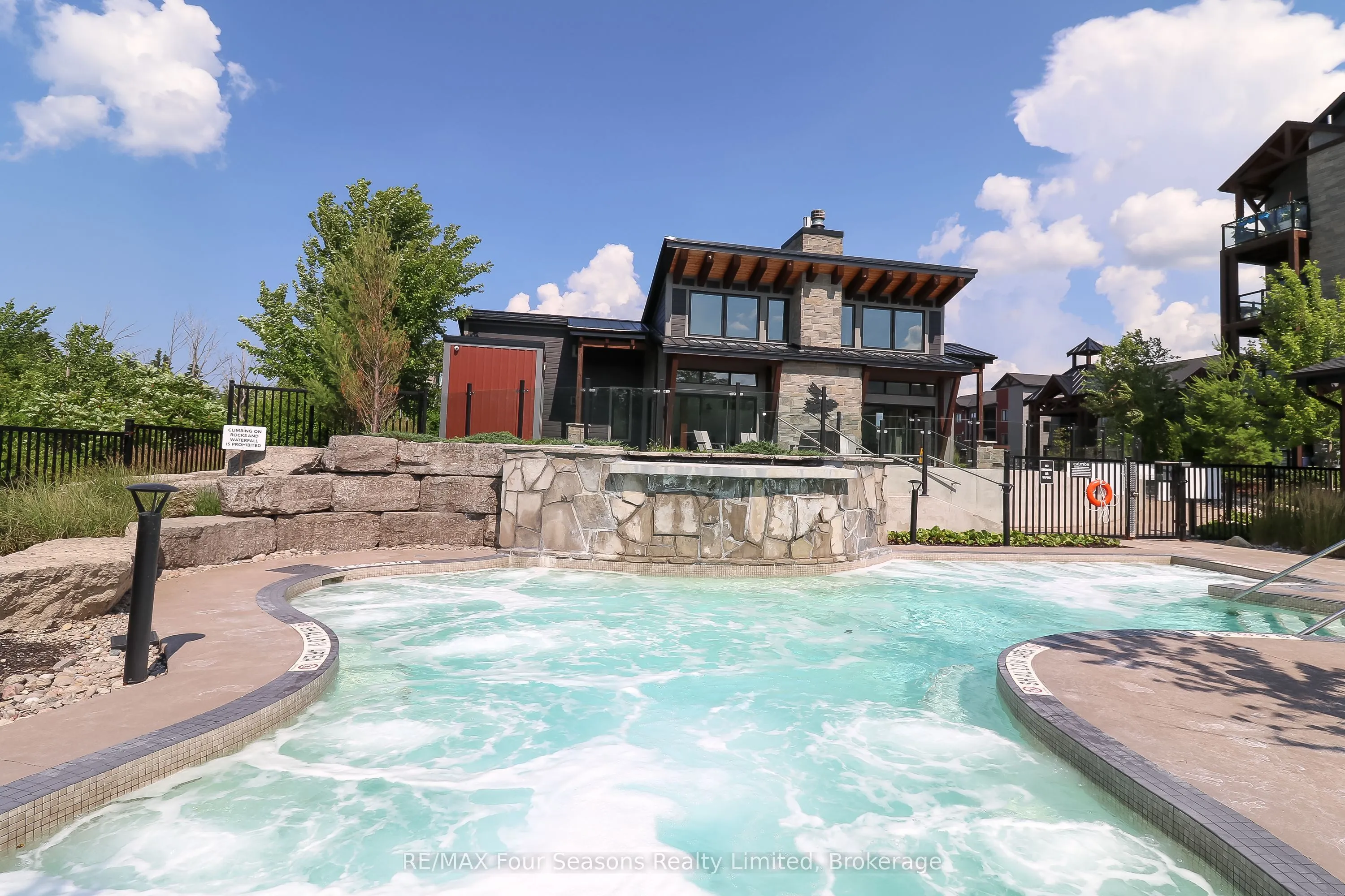 13 Beausoleil Lane, #207