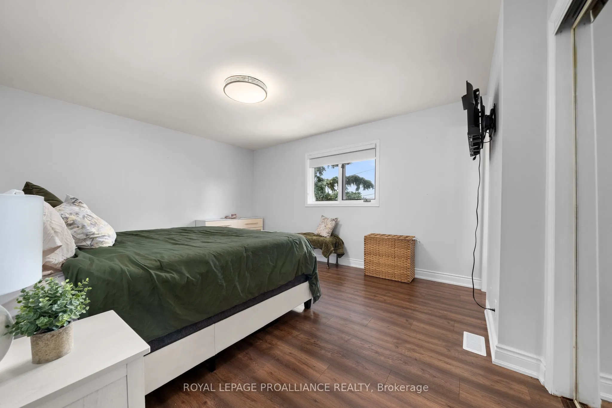 12 Hastings Drive