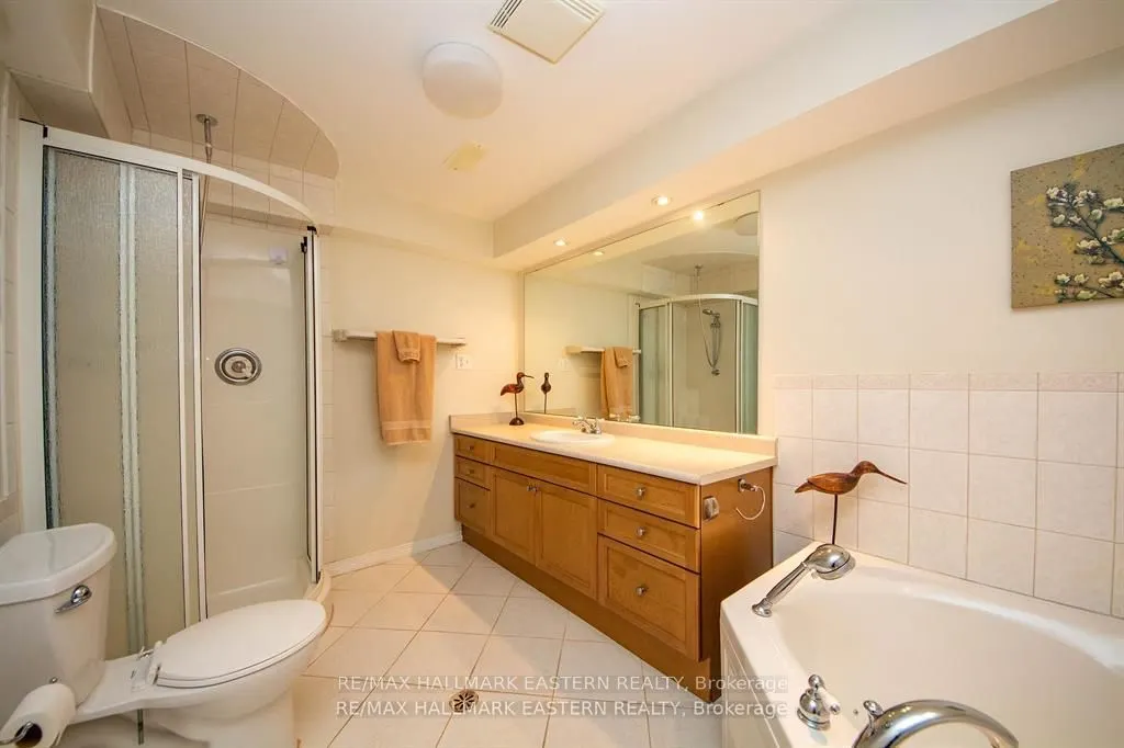 877 Wentworth Street, #14