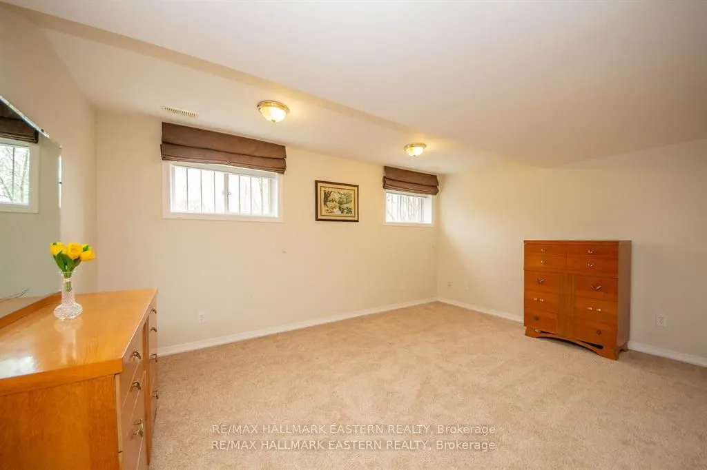 877 Wentworth Street, #14