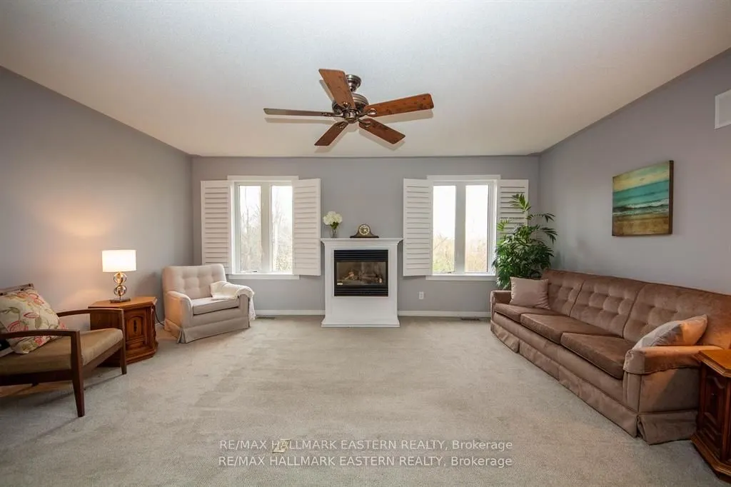 877 Wentworth Street, #14