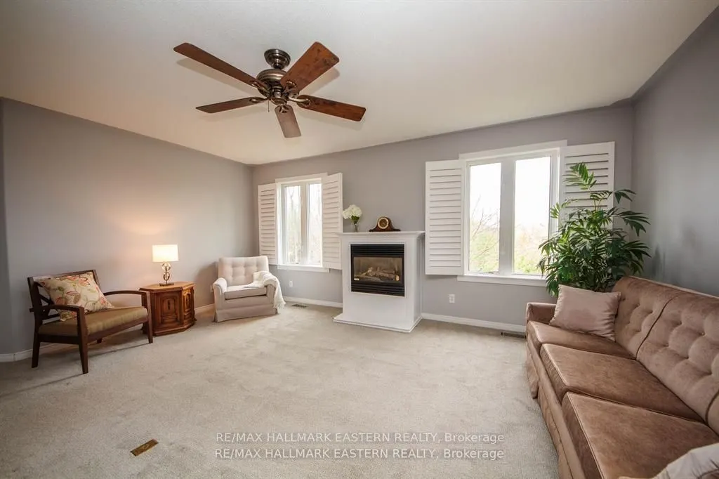 877 Wentworth Street, #14