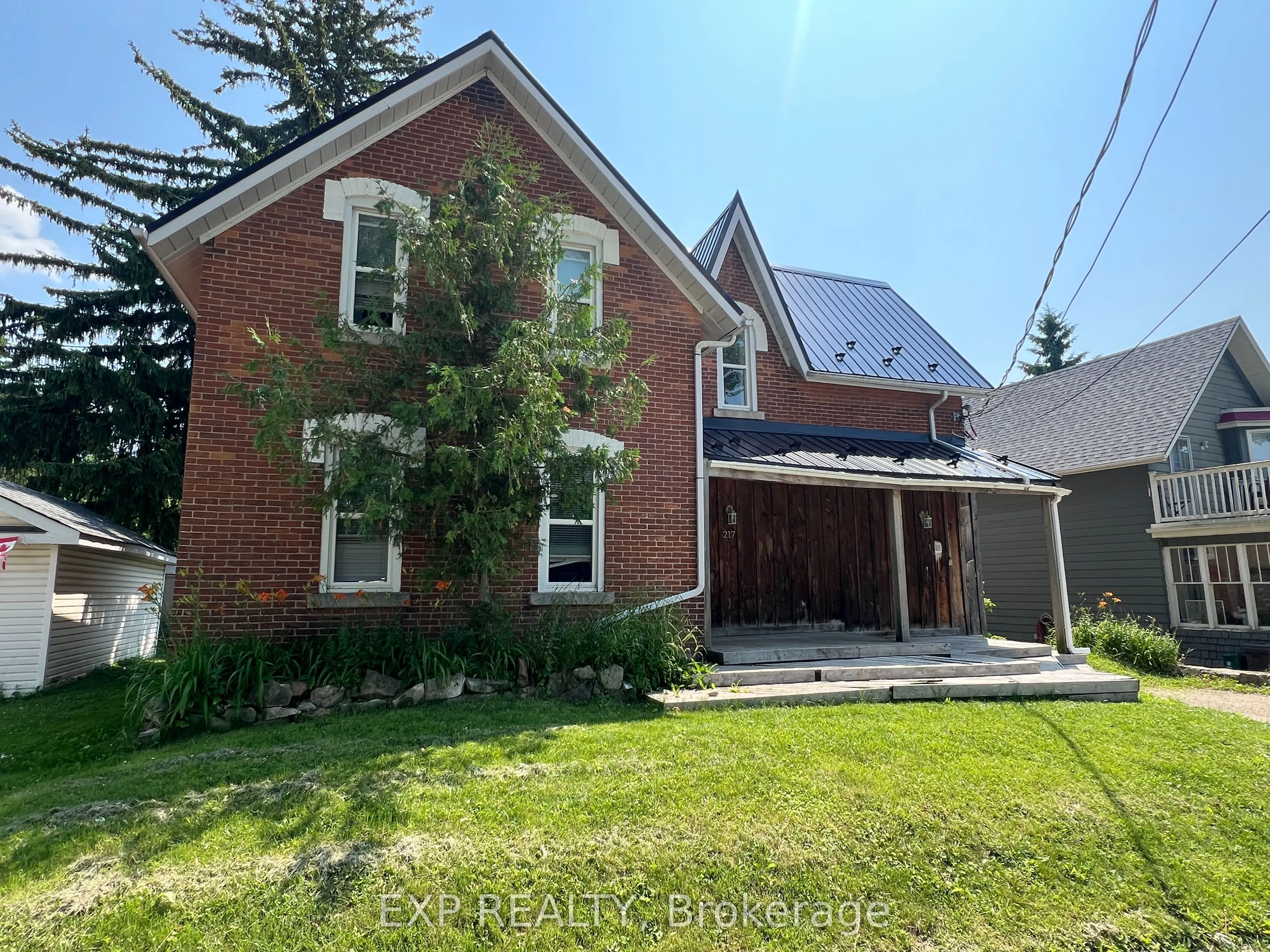 217 Victoria Street