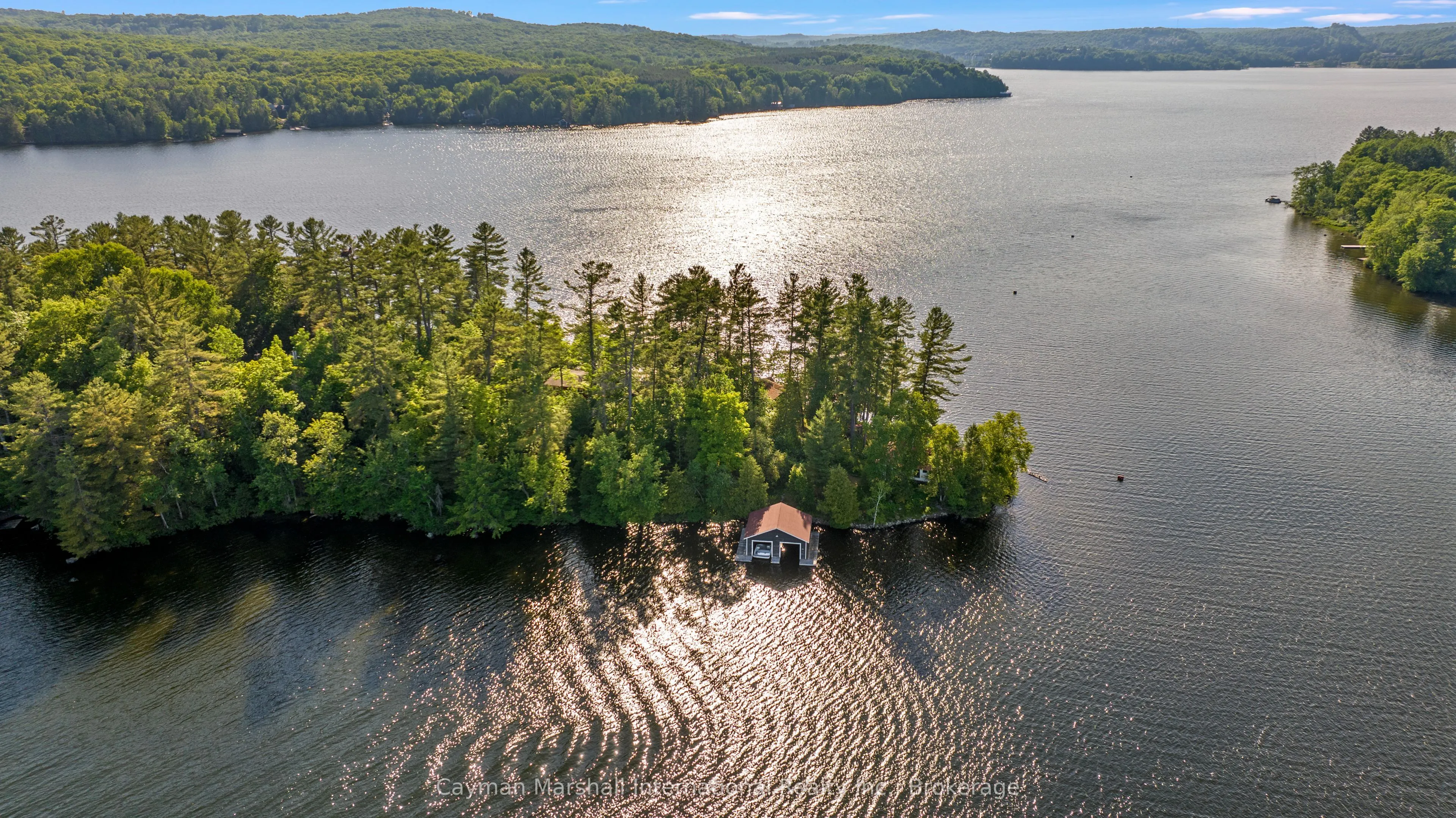6 Hills Island