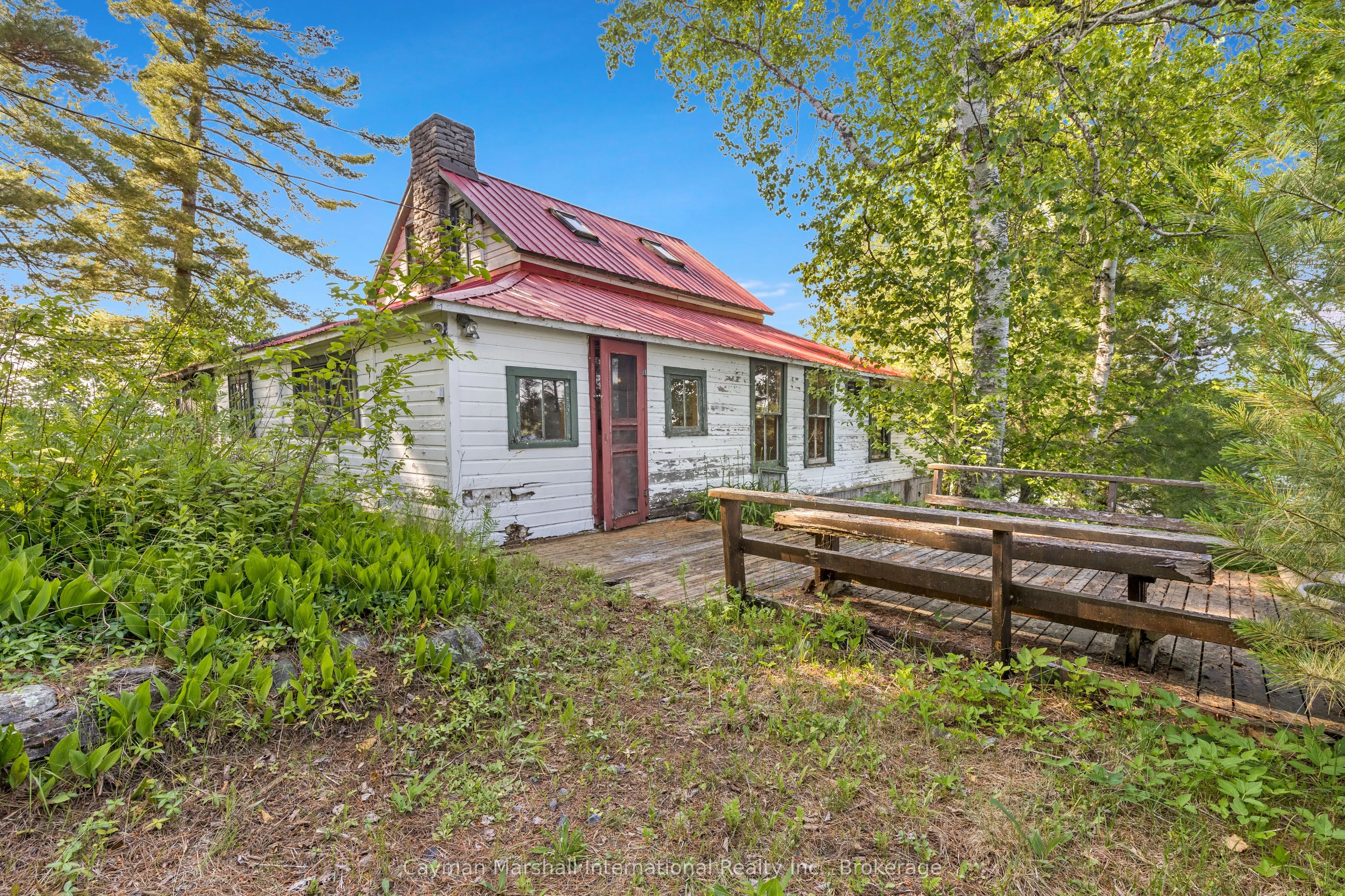 6 Hills Island