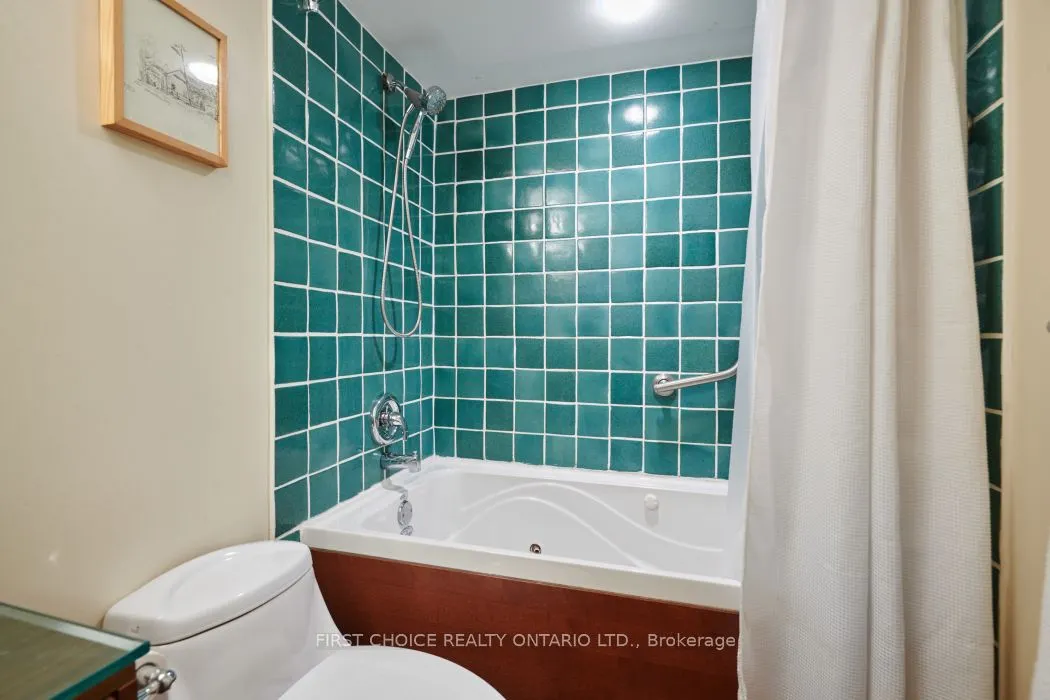 40 Landry Street, #1208