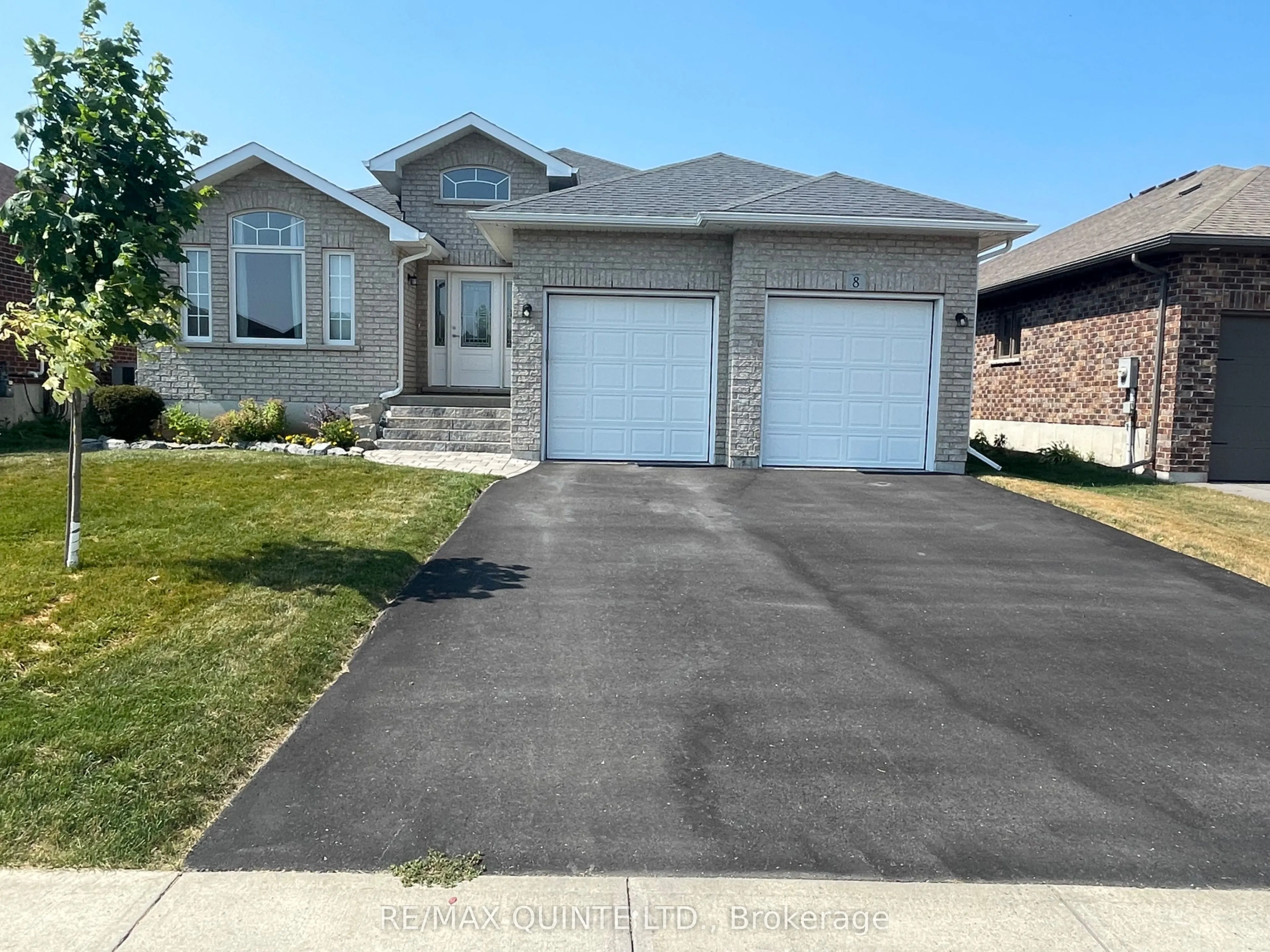 8 Crews Street