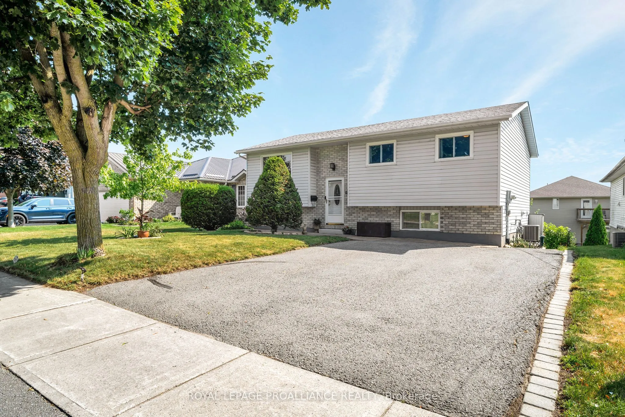 119 University Avenue