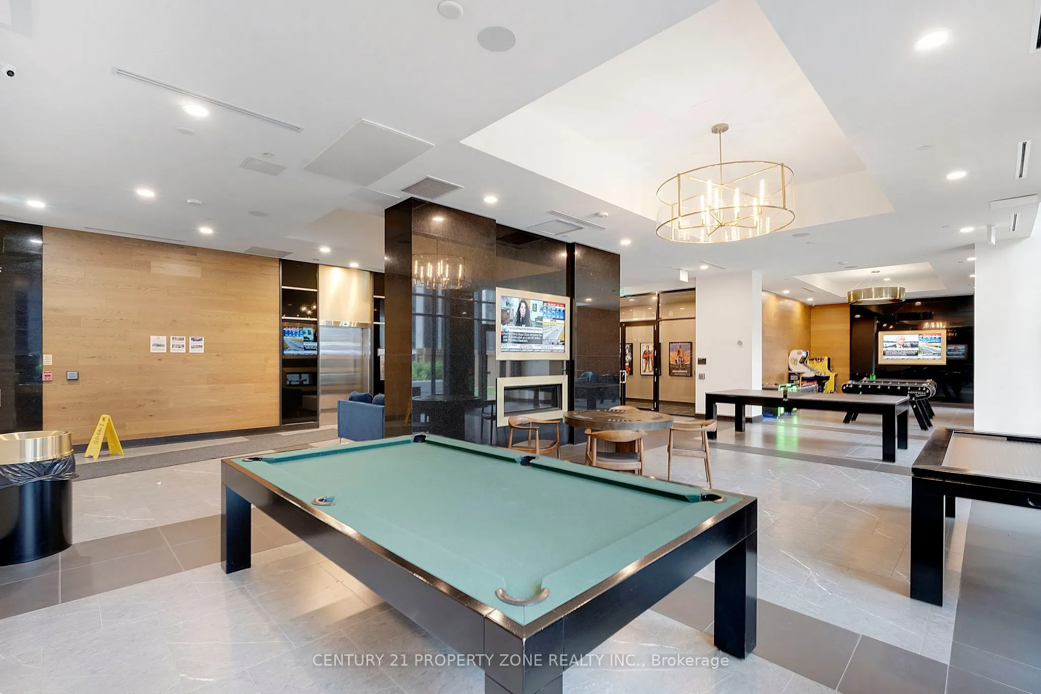 145 Columbia Street W, #2429