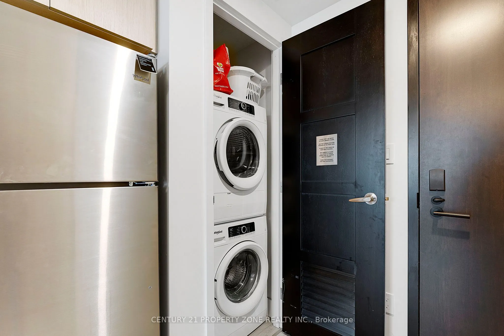 145 Columbia Street W, #2429