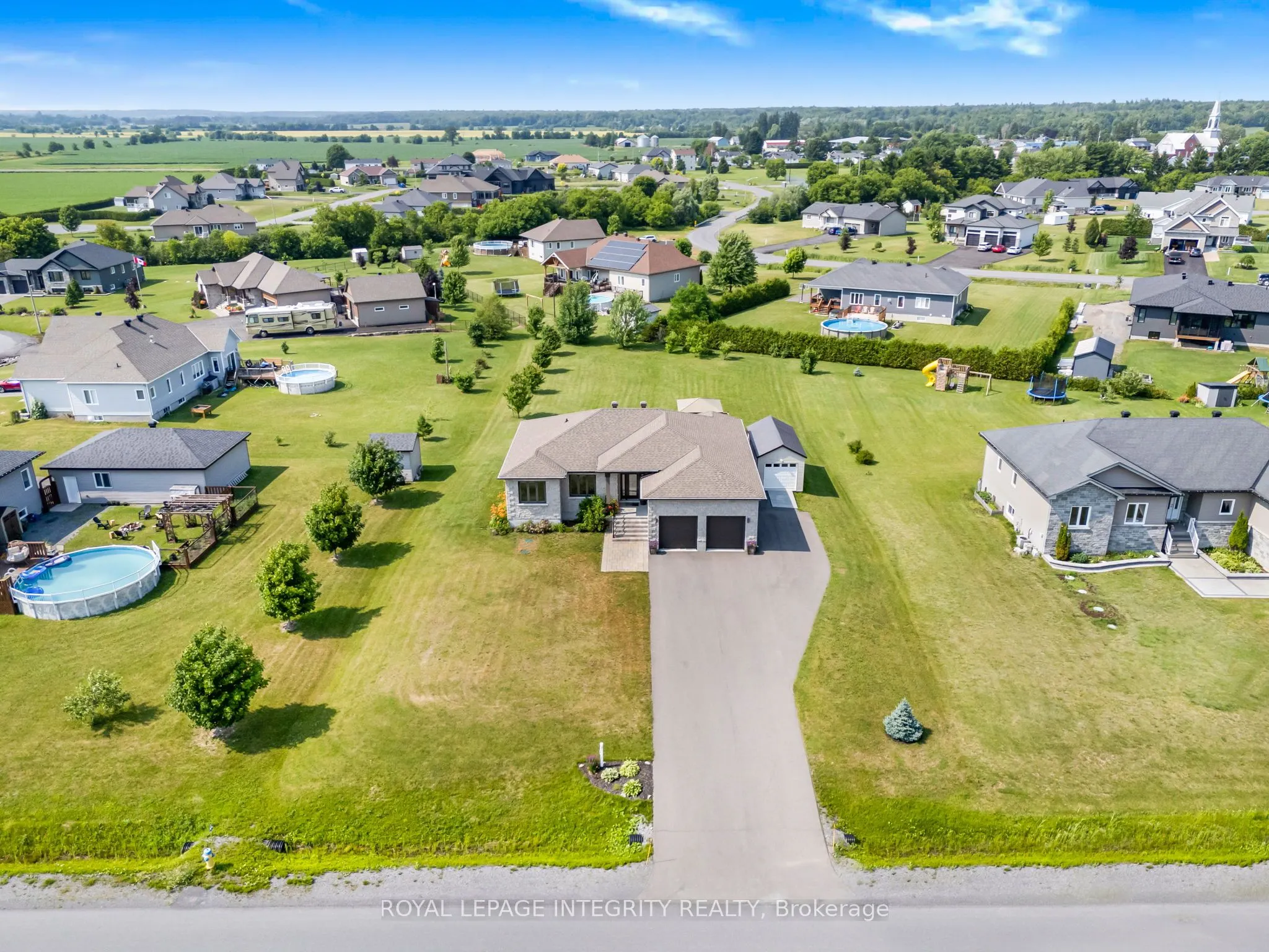 251 Des Violettes Street
