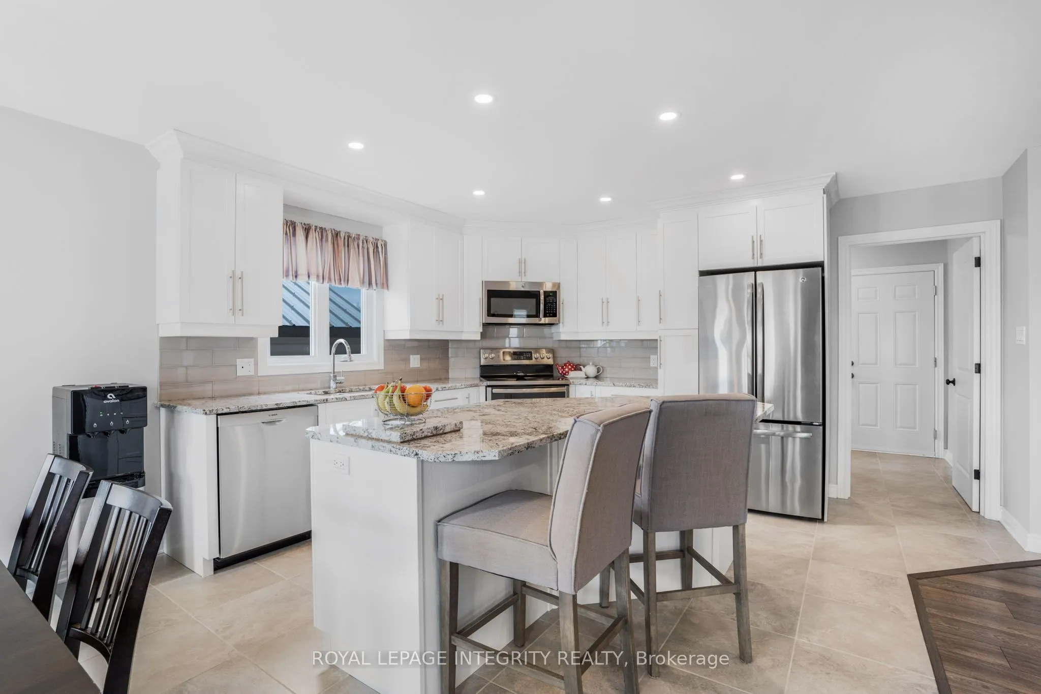 251 Des Violettes Street