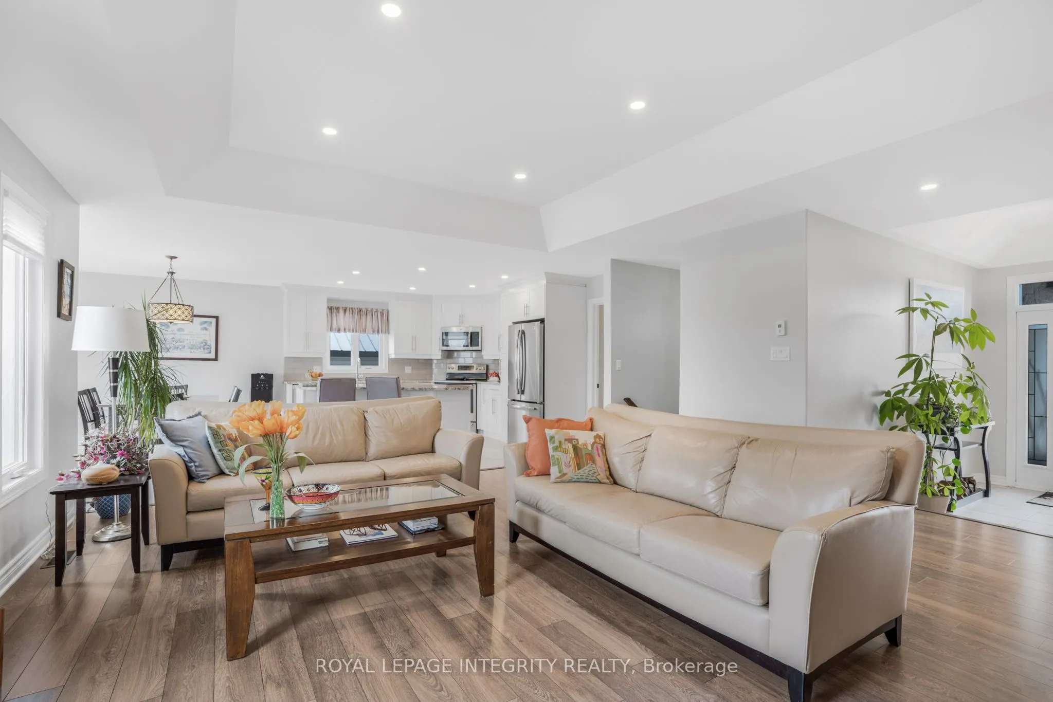 251 Des Violettes Street