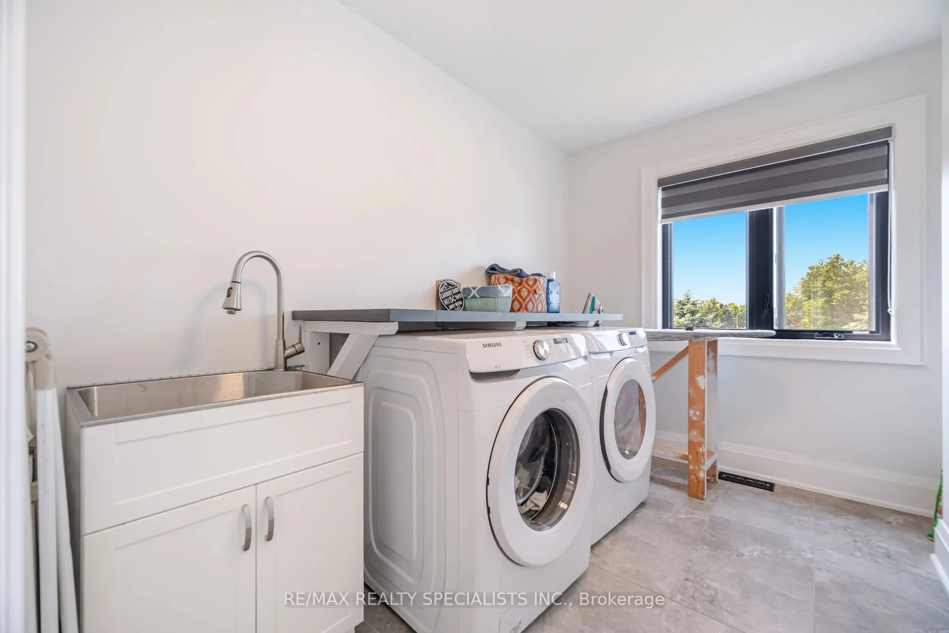 63011 Dufferin Rd 3