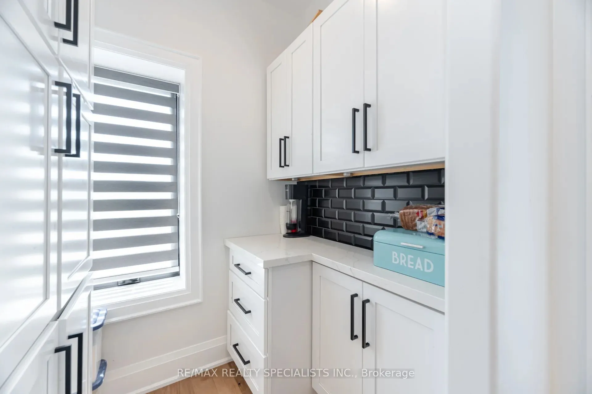63011 Dufferin Rd 3