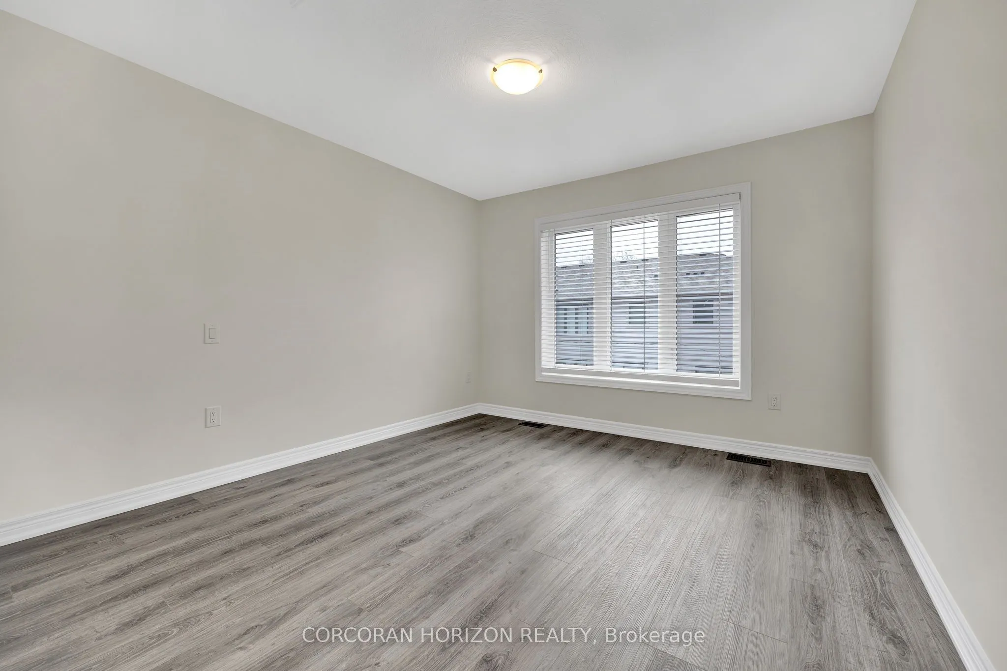 10 Birmingham Drive, #112