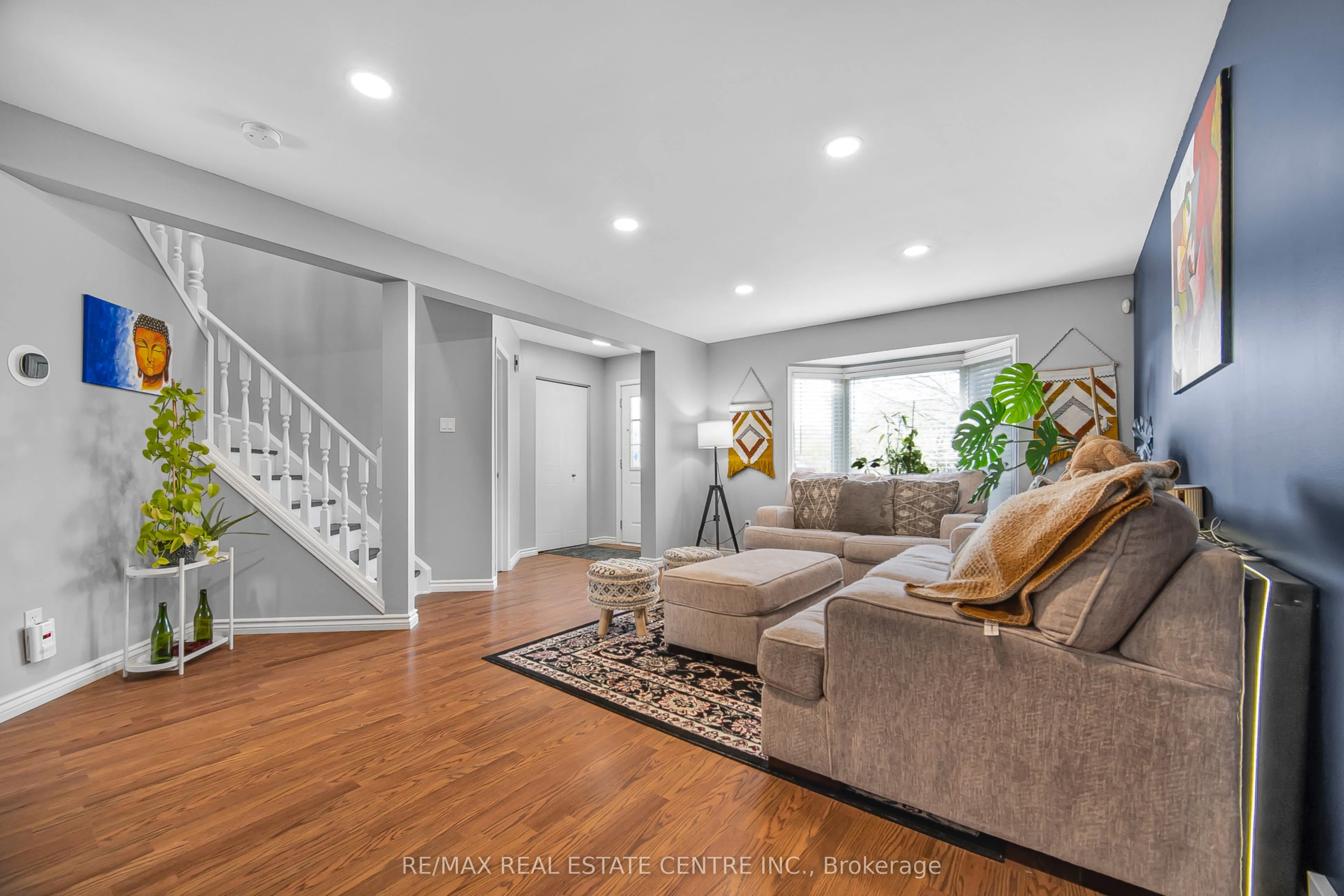 6 Eula White Place