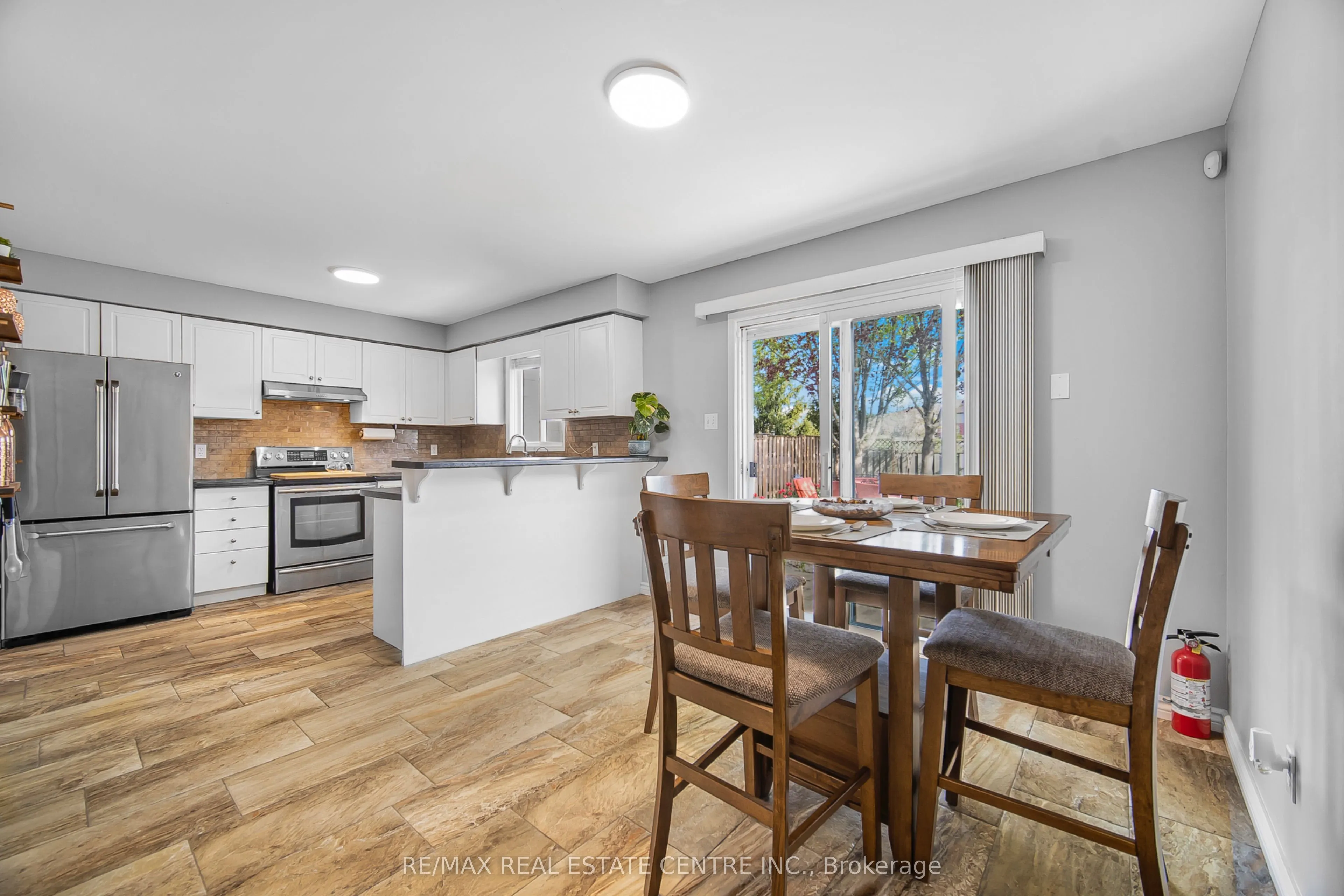 6 Eula White Place