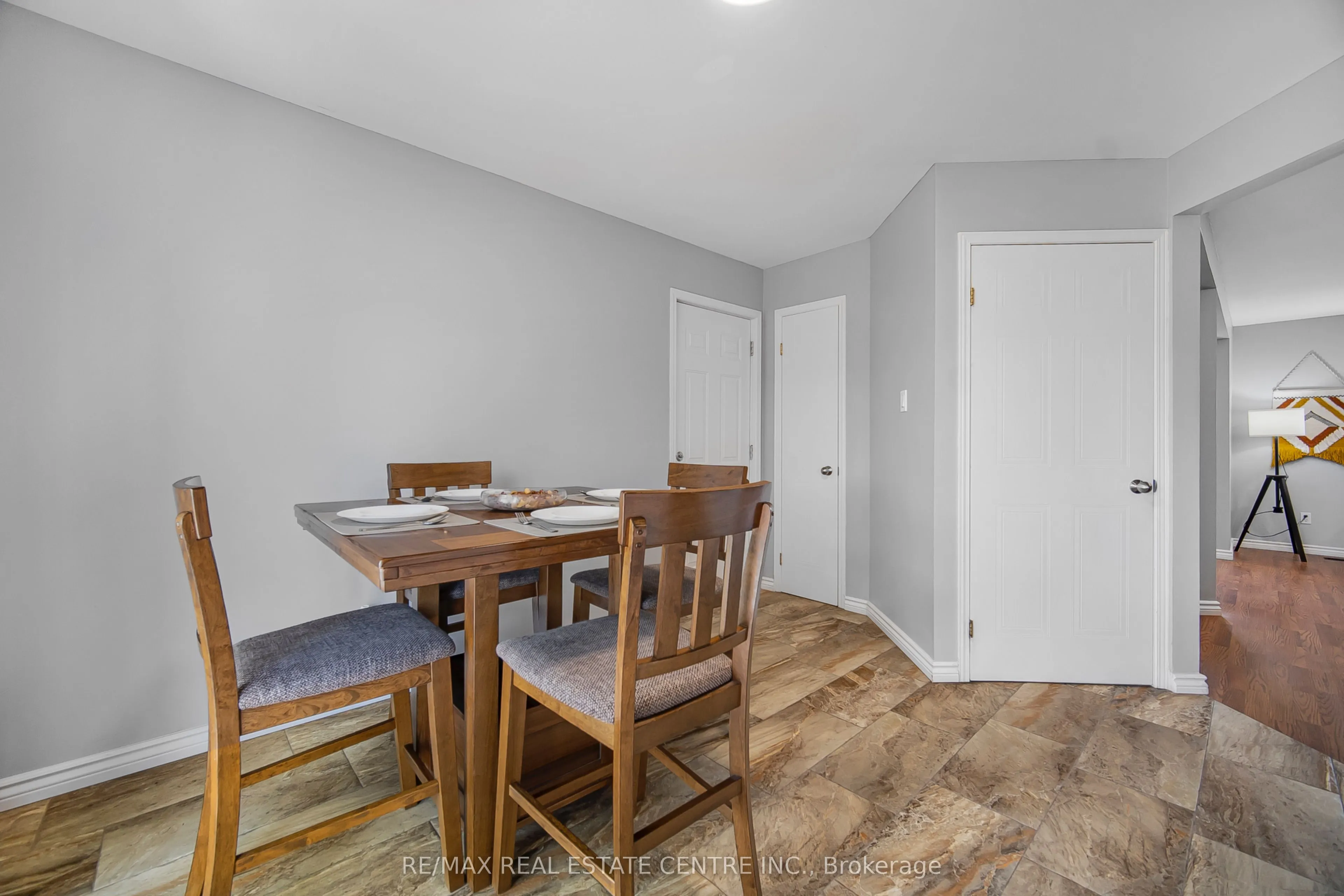 6 Eula White Place