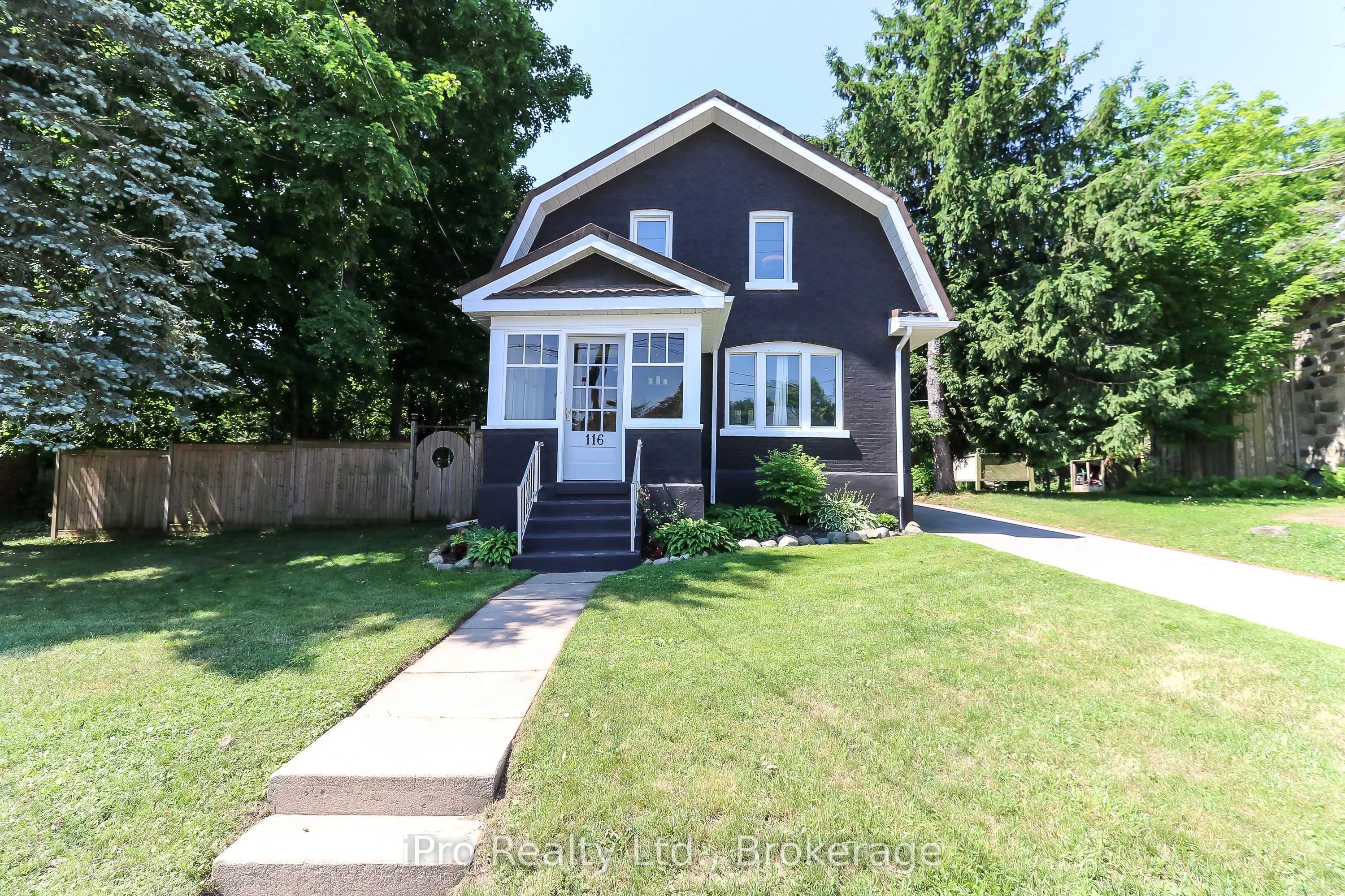116 Trafalgar Road