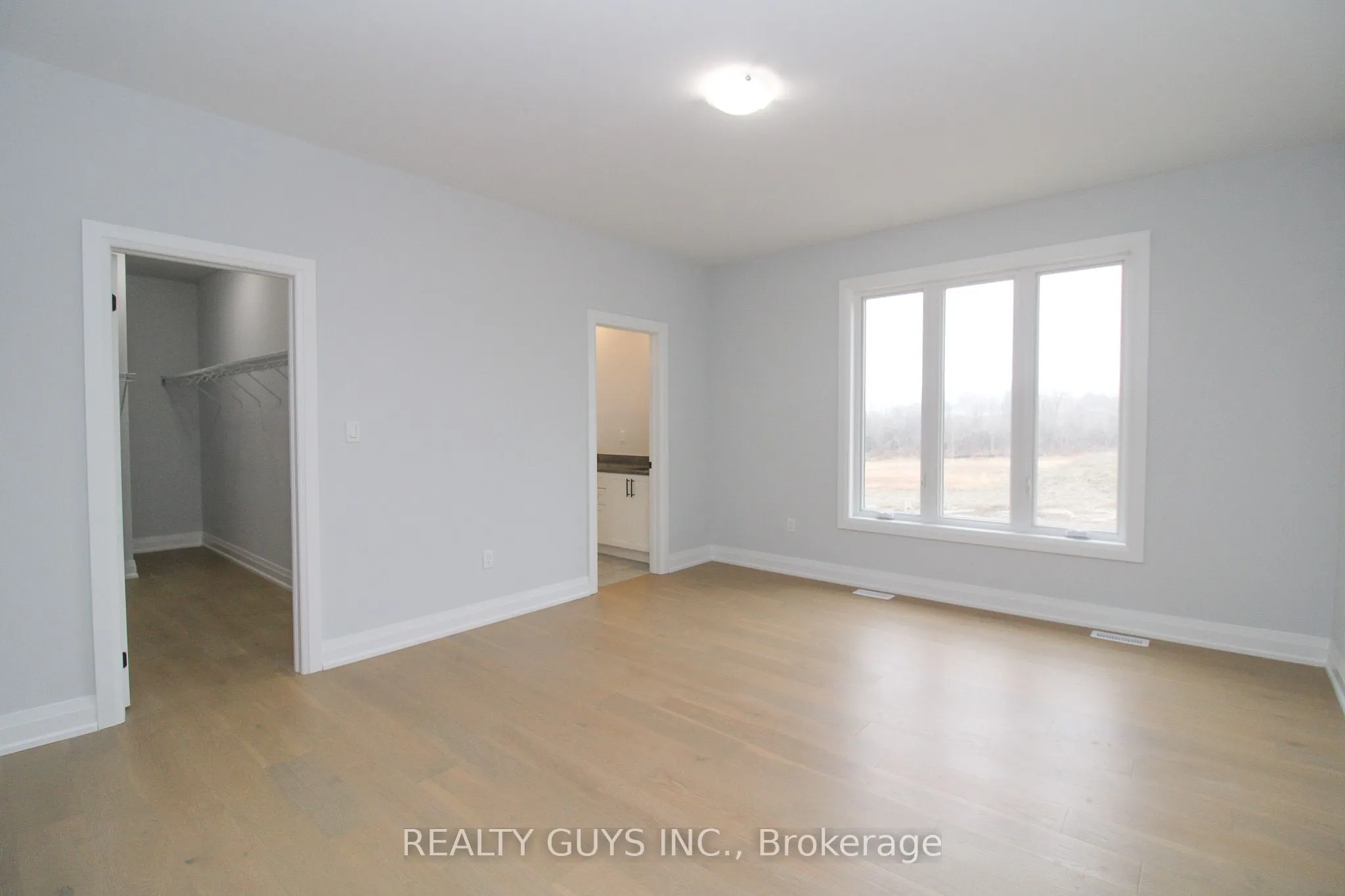 2418 GWENDOLYN Court